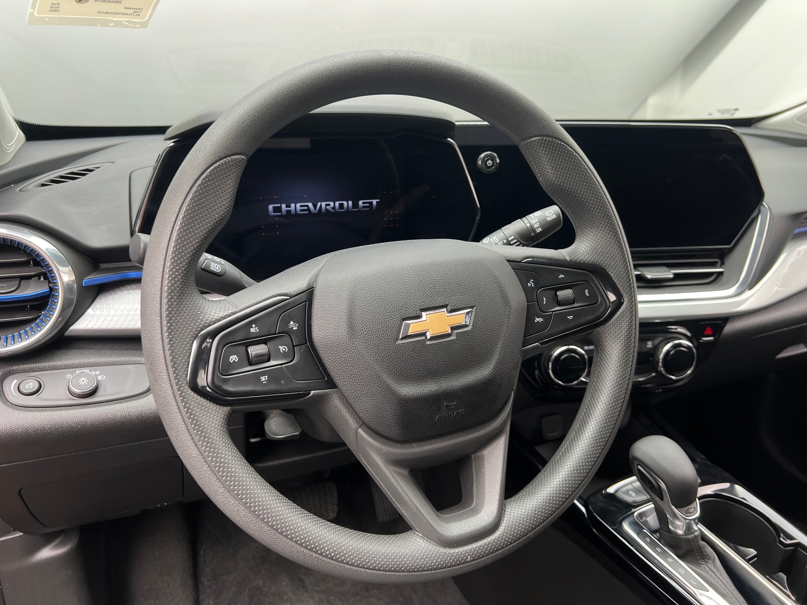 Thumbnail: 2025 Chevrolet Trax - 5