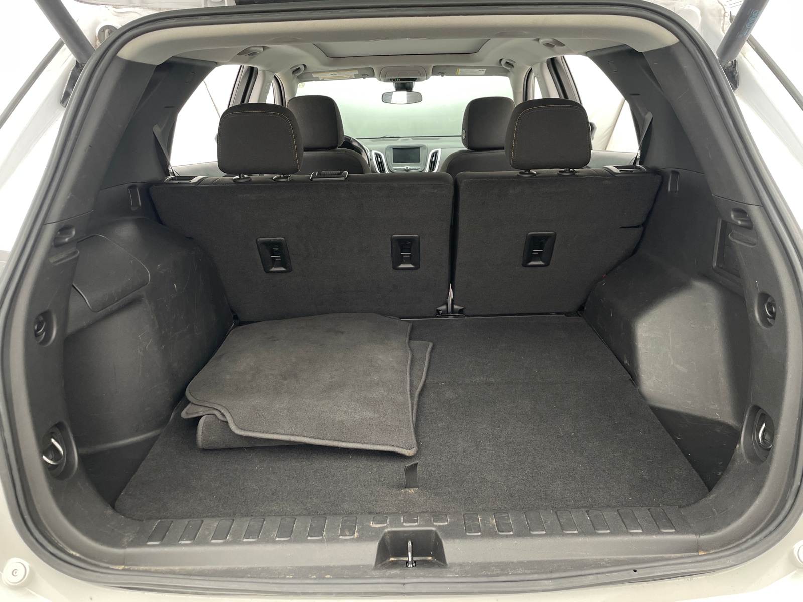 Thumbnail: 2022 Chevrolet Equinox - 7