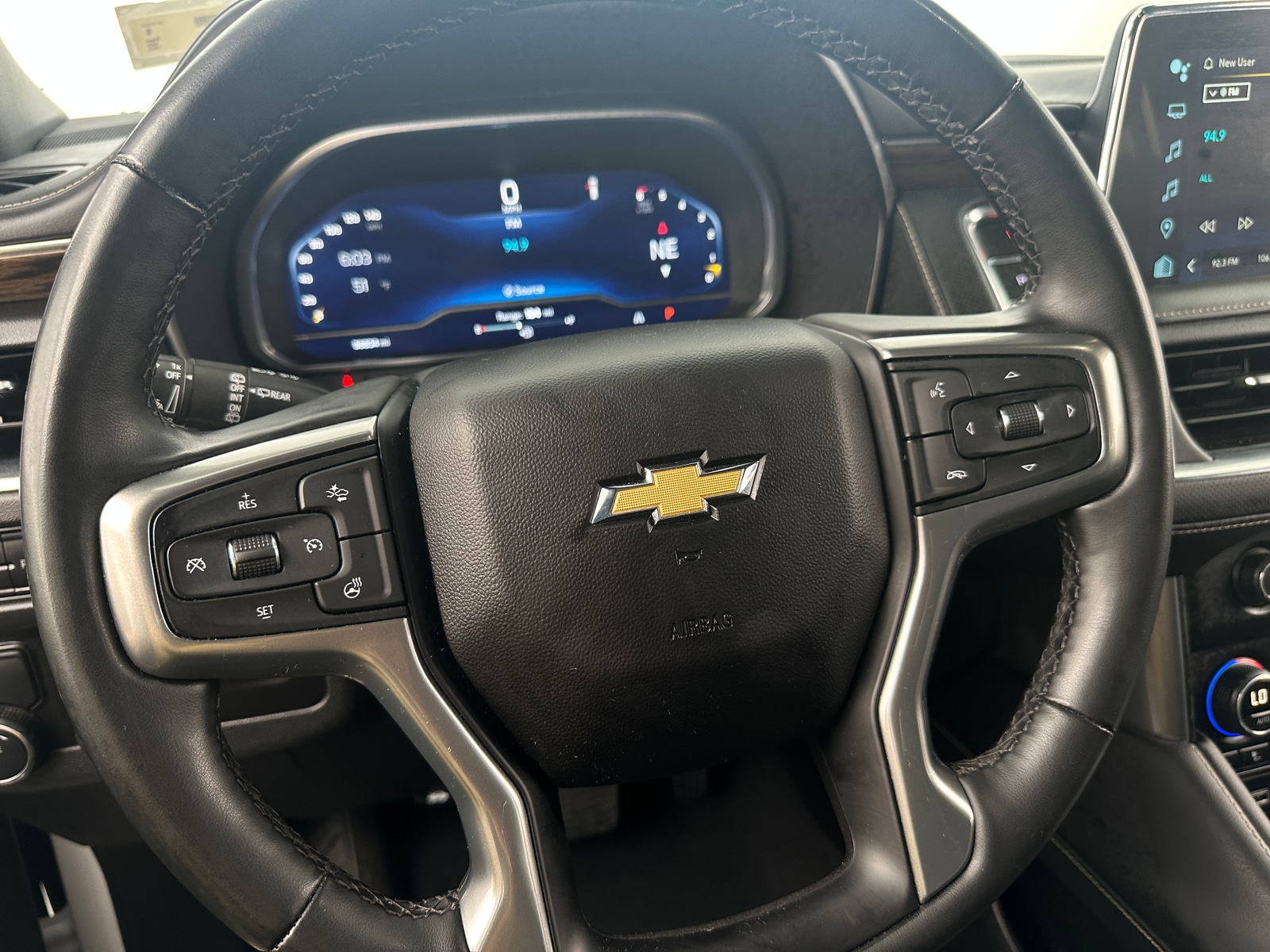 Thumbnail: 2023 Chevrolet Suburban - 4