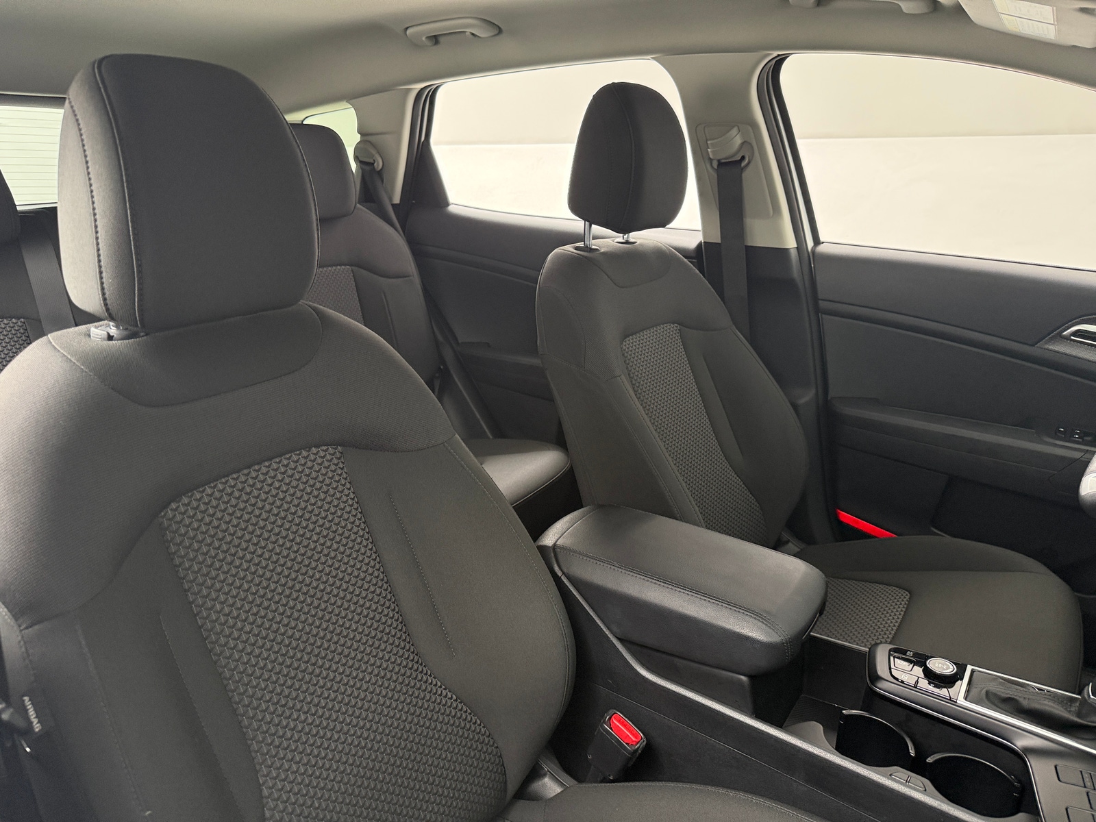 Thumbnail: 2025 Kia Sportage - 2