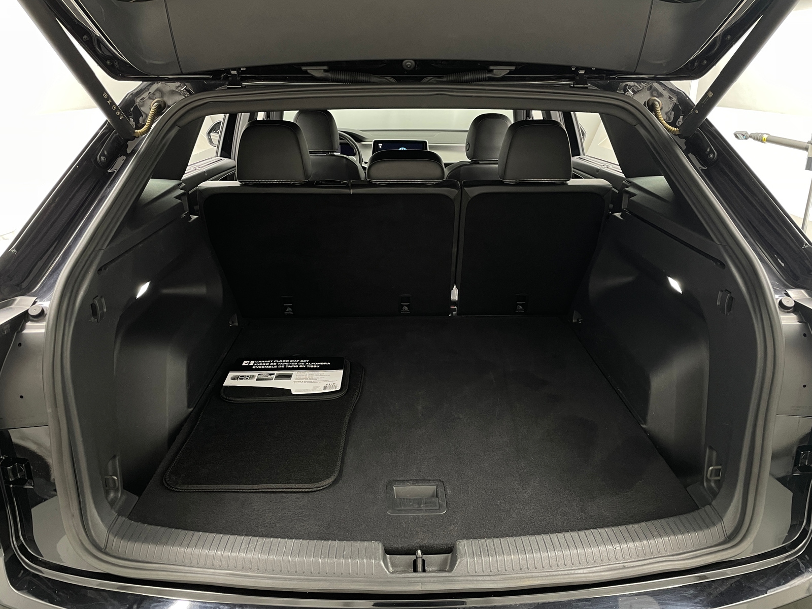 Thumbnail: 2025 Volkswagen Atlas - 6