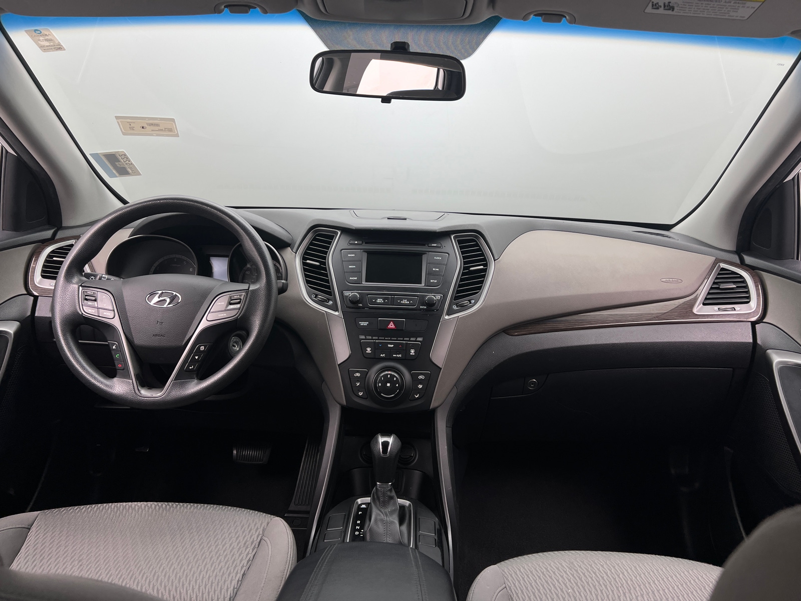 Thumbnail: 2017 Hyundai Santa Fe - 3