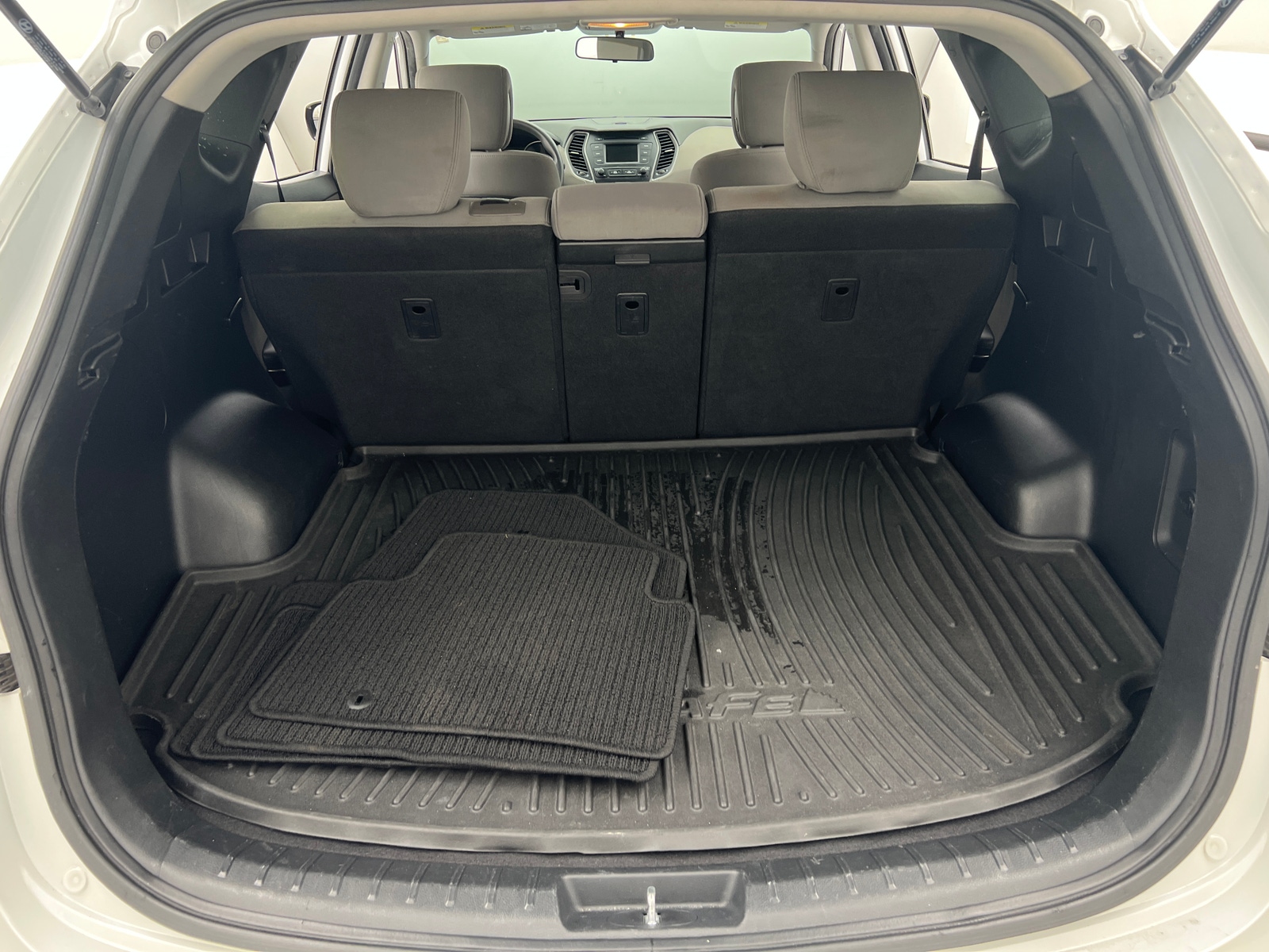 Thumbnail: 2017 Hyundai Santa Fe - 7