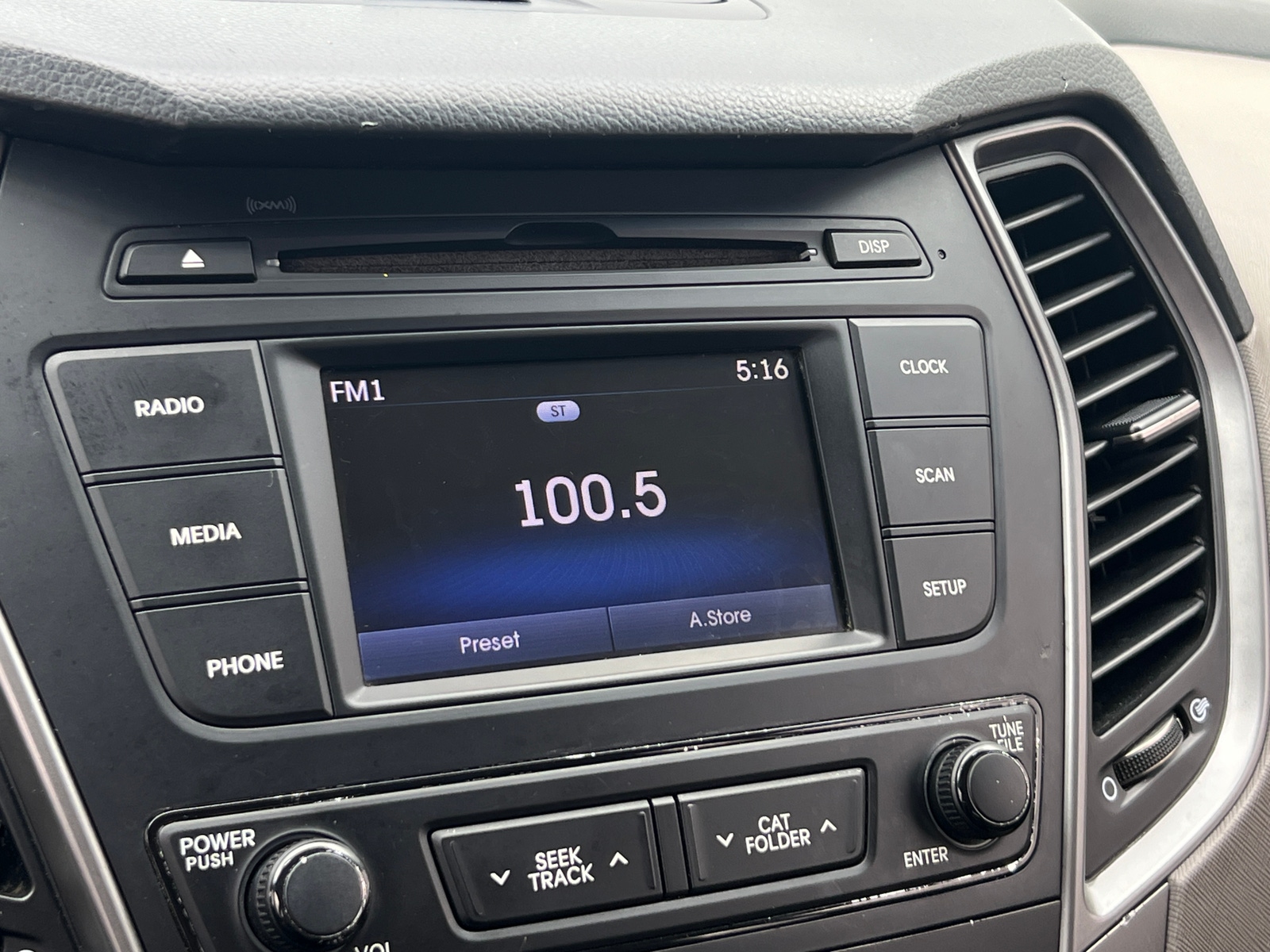 Thumbnail: 2017 Hyundai Santa Fe - 4