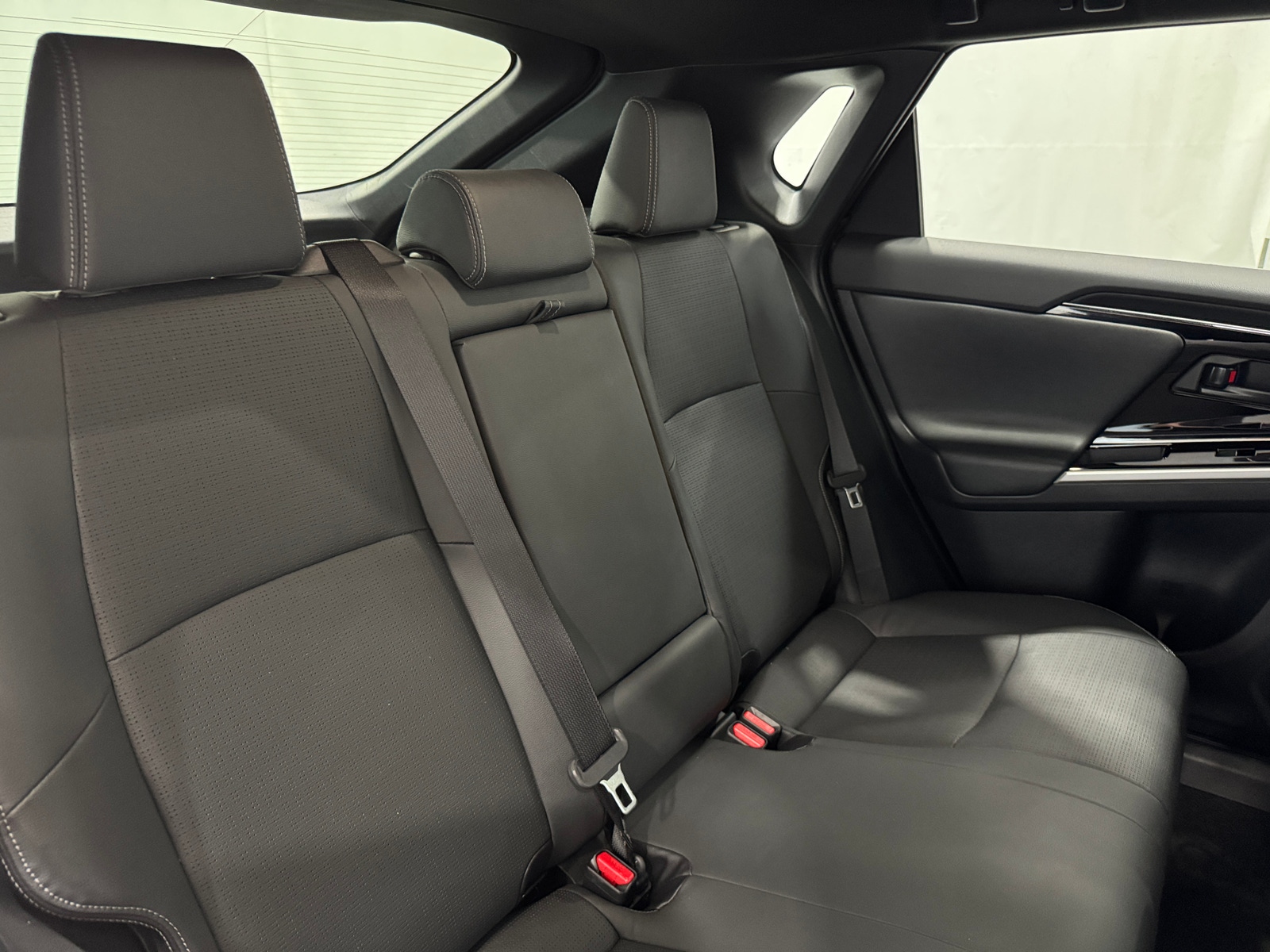 Thumbnail: 2024 Toyota bZ4X - 5