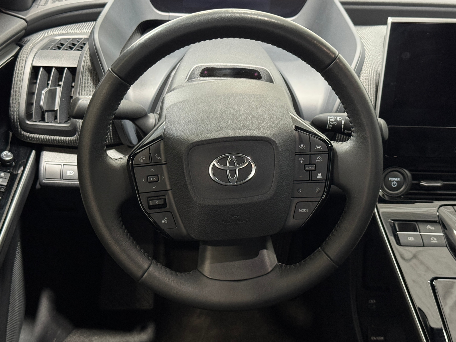 Thumbnail: 2024 Toyota bZ4X - 4