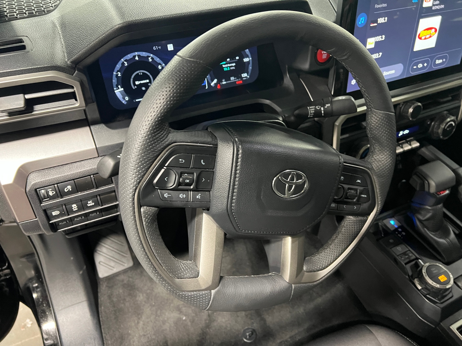 Thumbnail: 2024 Toyota Tacoma - 5