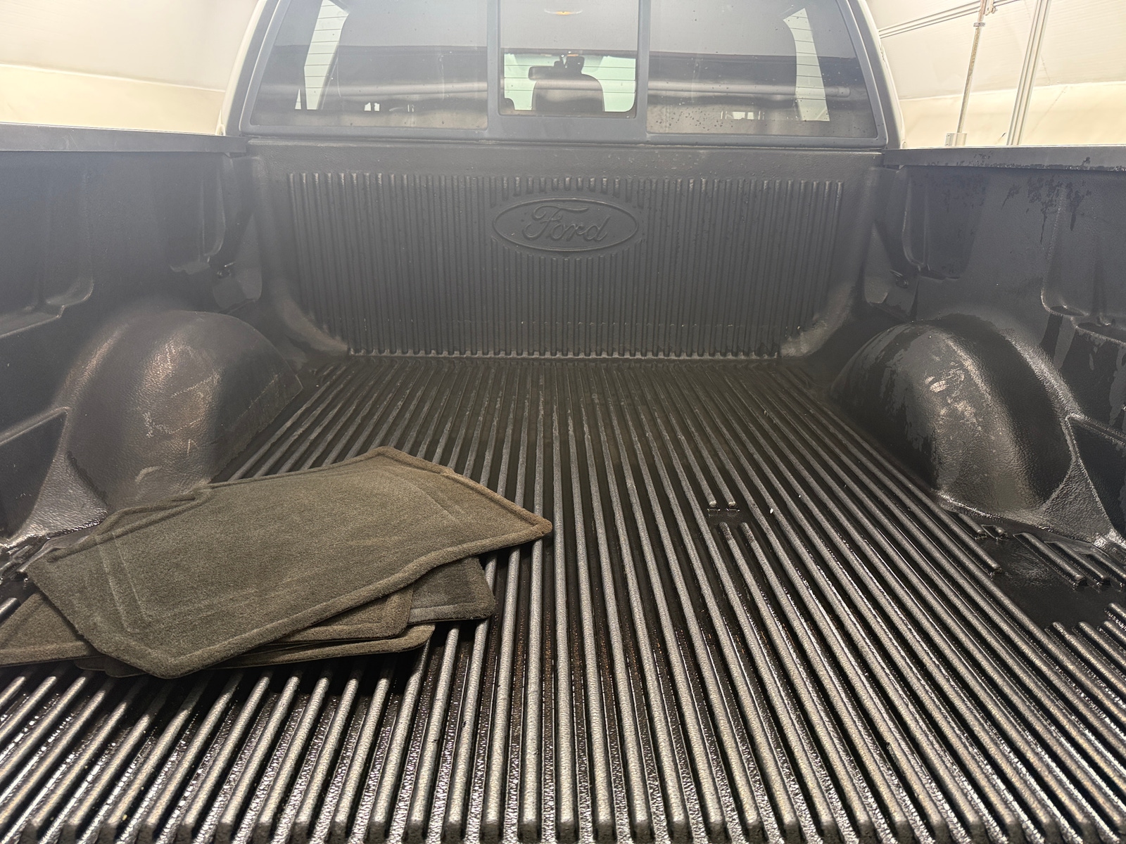 Thumbnail: 2013 Ford Econoline - 6