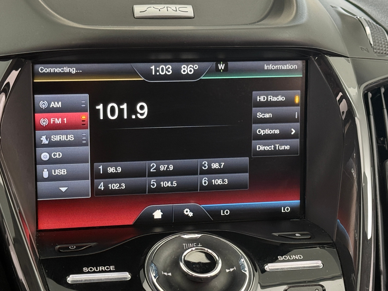 Thumbnail: 2015 Ford Escape - 3