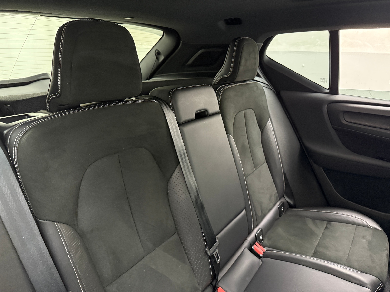 Thumbnail: 2021 Volvo XC40 - 5