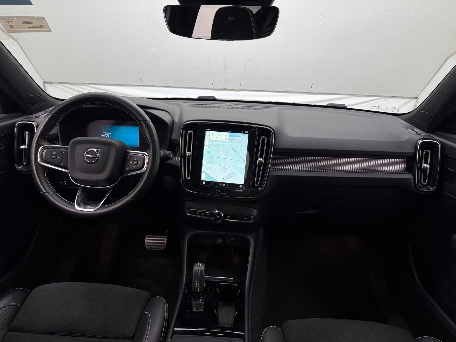 Thumbnail: 2021 Volvo XC40 - 2