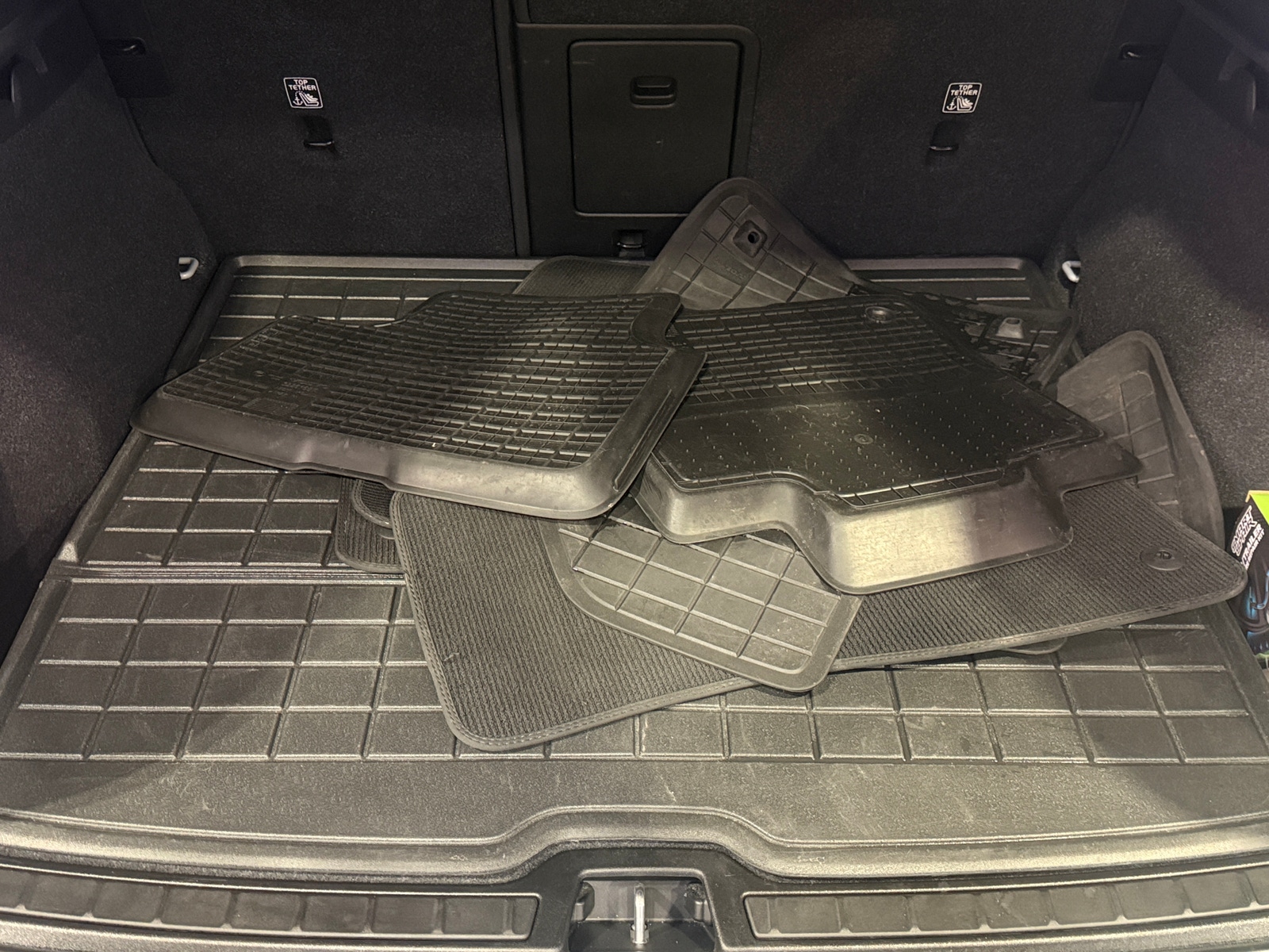 Thumbnail: 2021 Volvo XC40 - 6