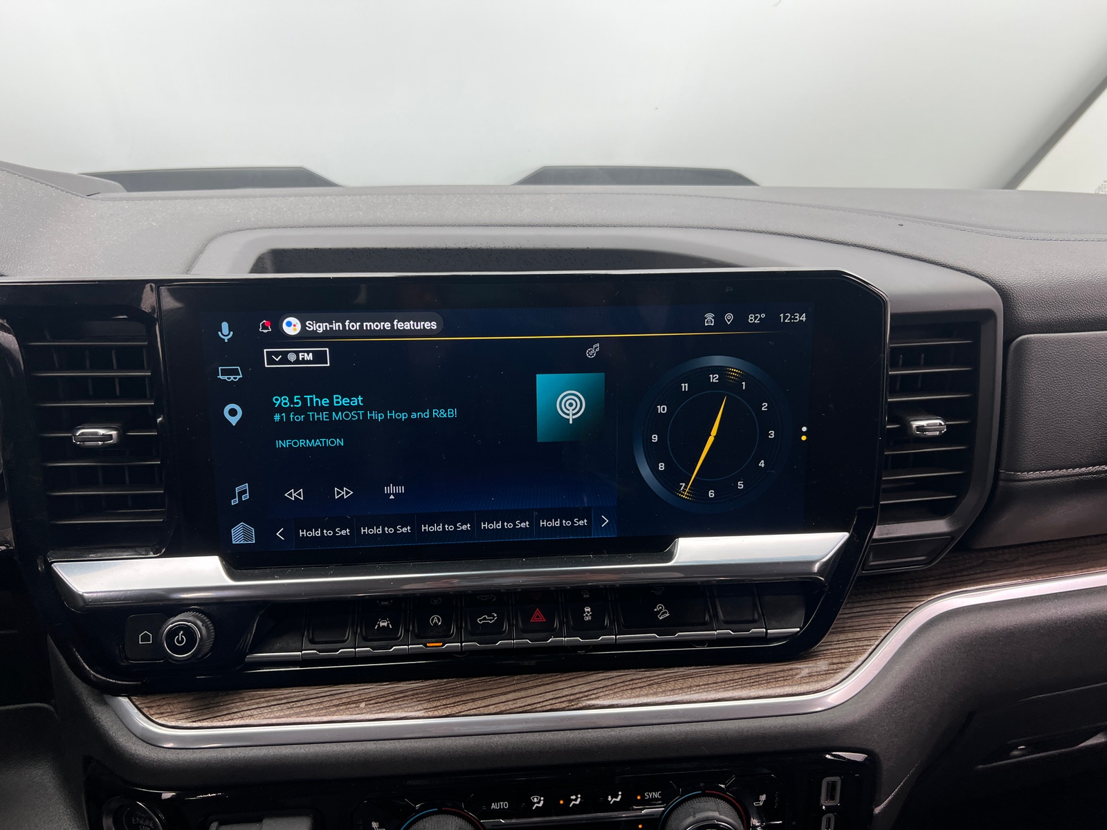 Thumbnail: 2025 Chevrolet Silverado 1500 - 4