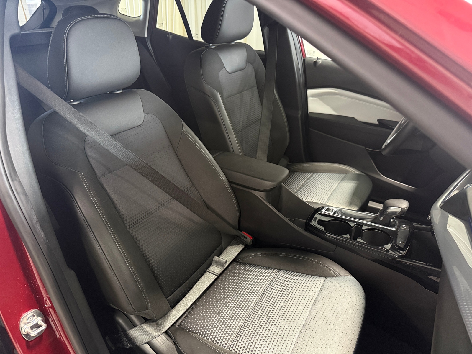 Thumbnail: 2025 Chevrolet Trax - 2