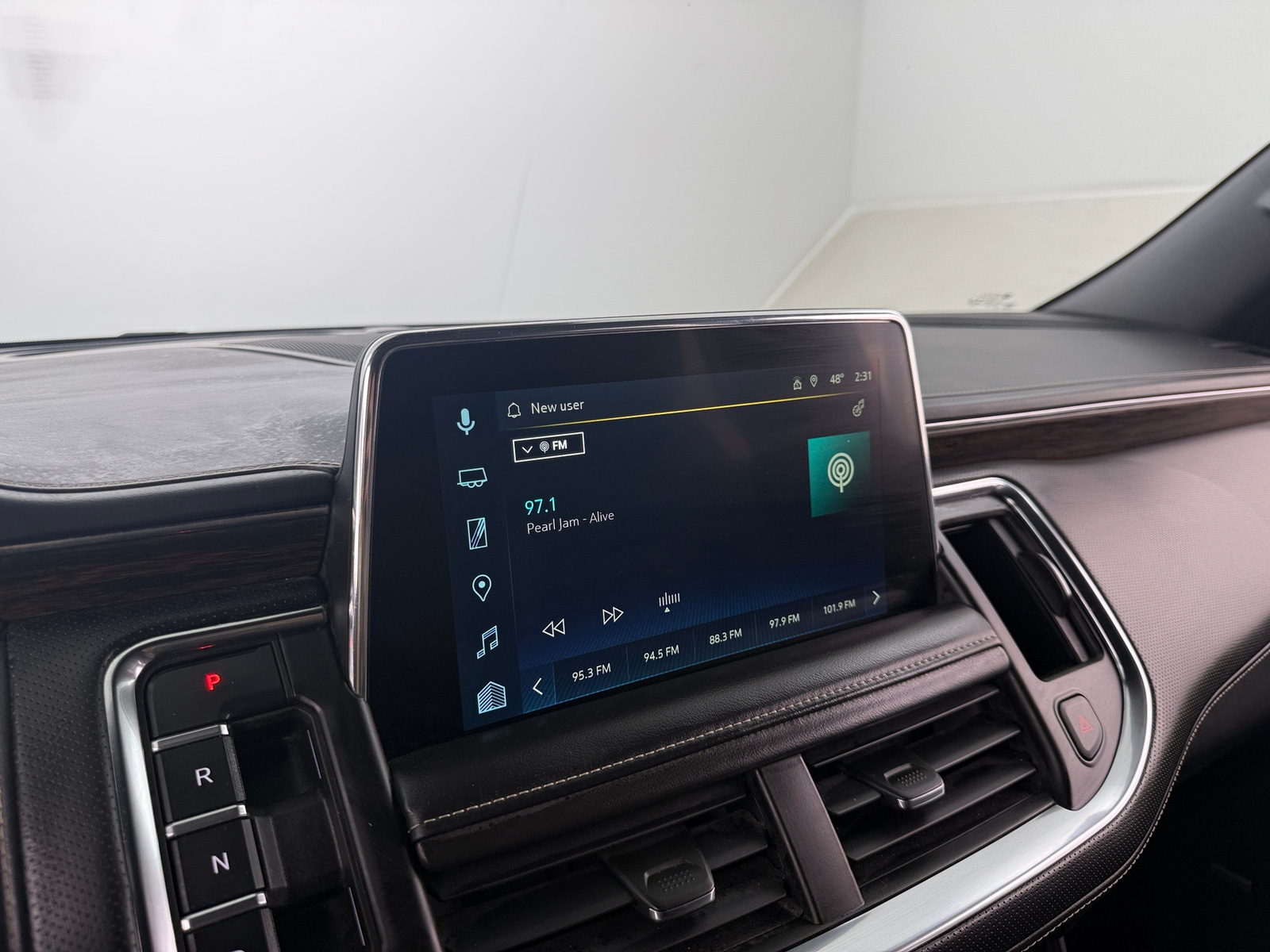 Thumbnail: 2023 Chevrolet Suburban - 3