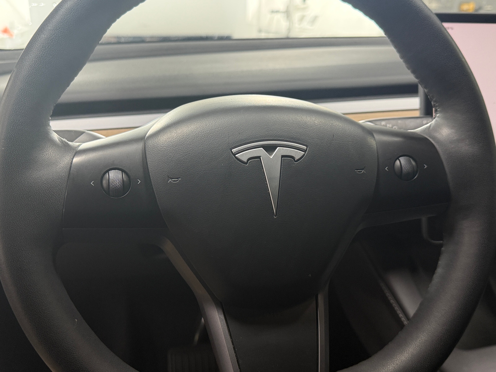 Thumbnail: 2023 Tesla Model Y - 4