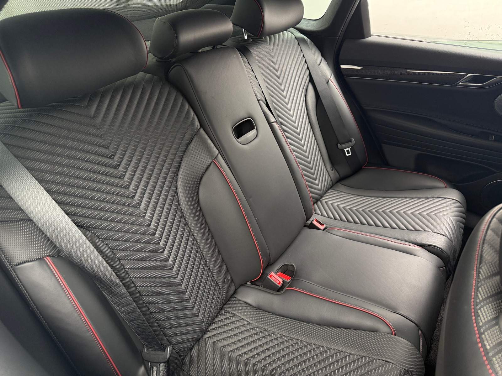 Thumbnail: 2024 Genesis G80 - 5