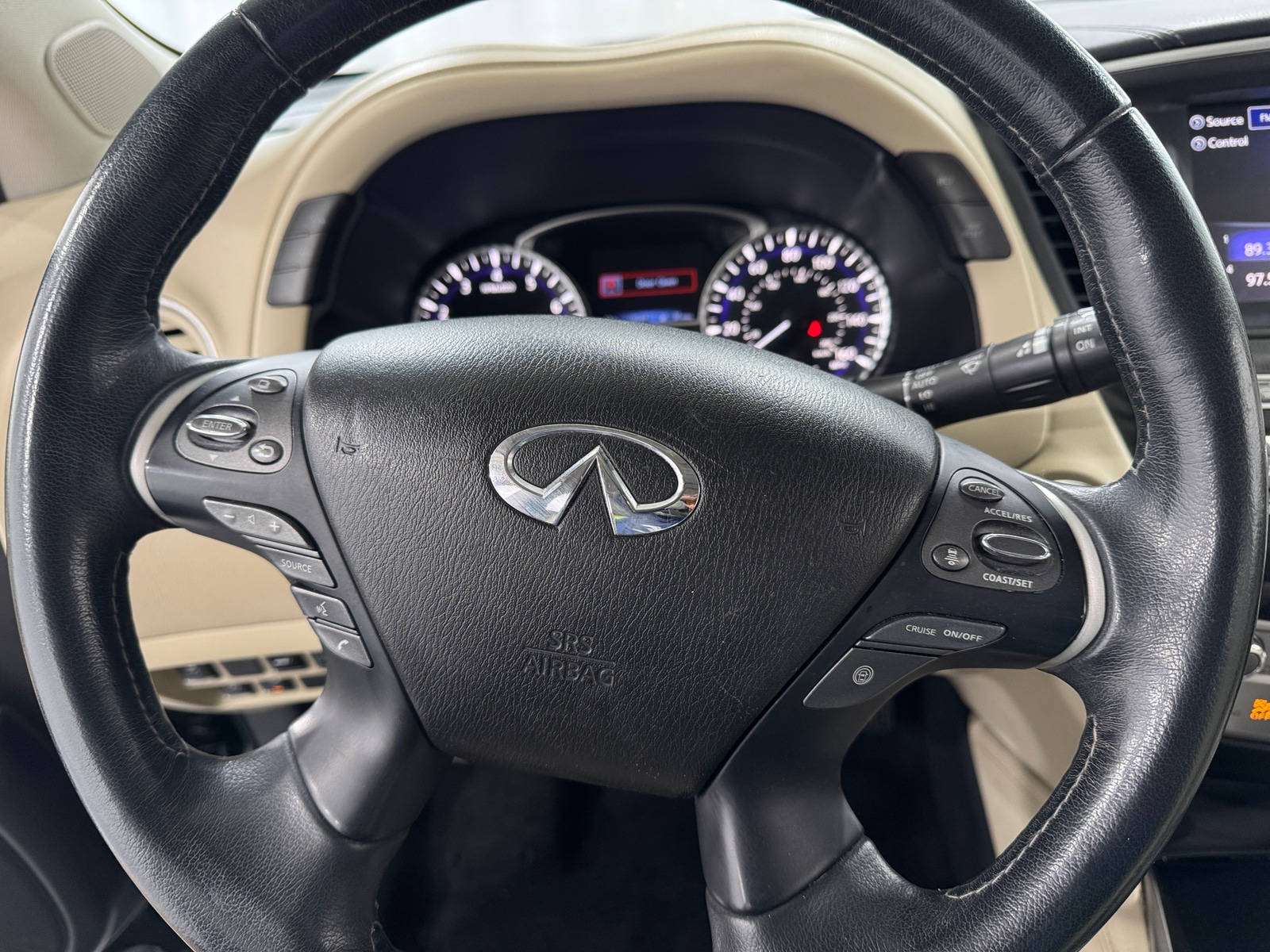 Thumbnail: 2017 INFINITI QX60 - 4