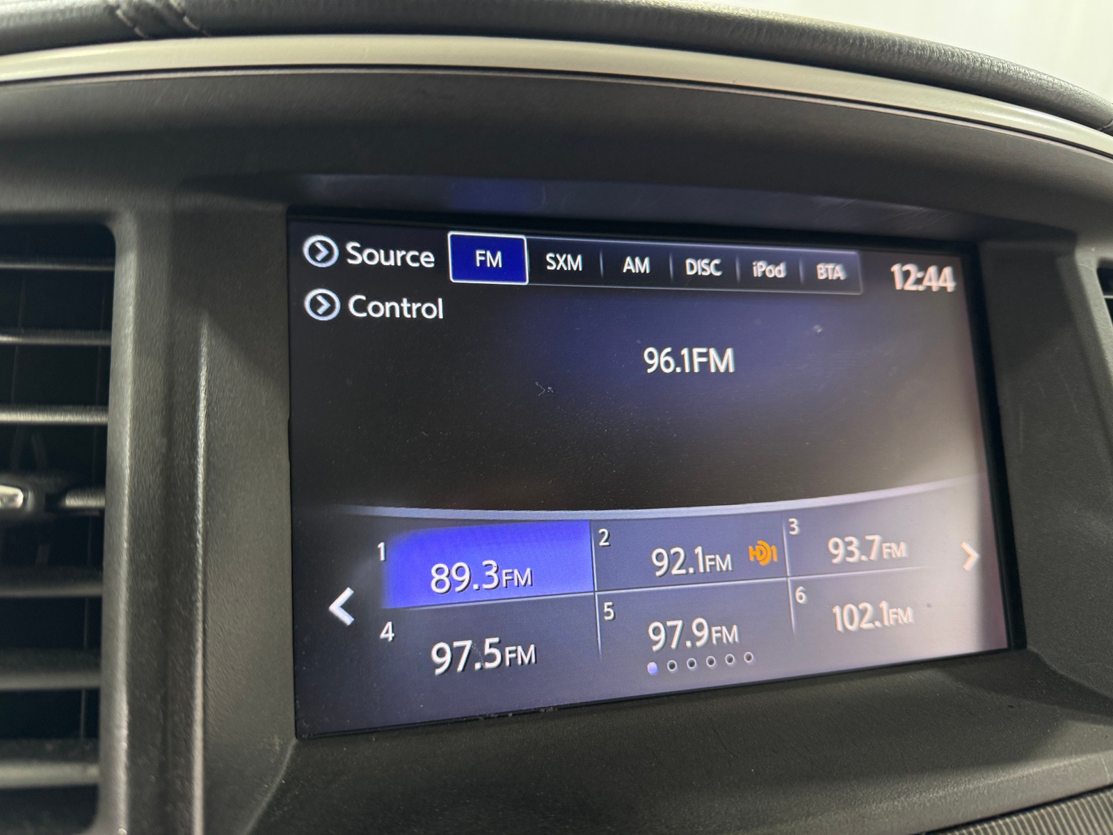 Thumbnail: 2017 INFINITI QX60 - 3