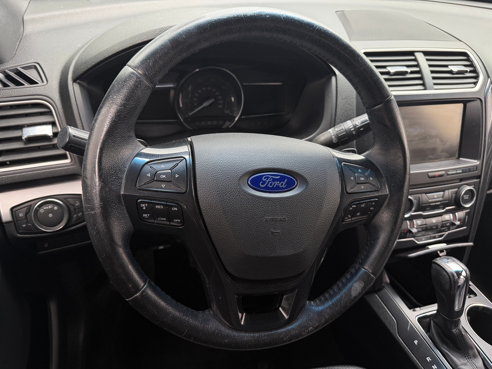 Thumbnail: 2016 Ford Explorer - 5