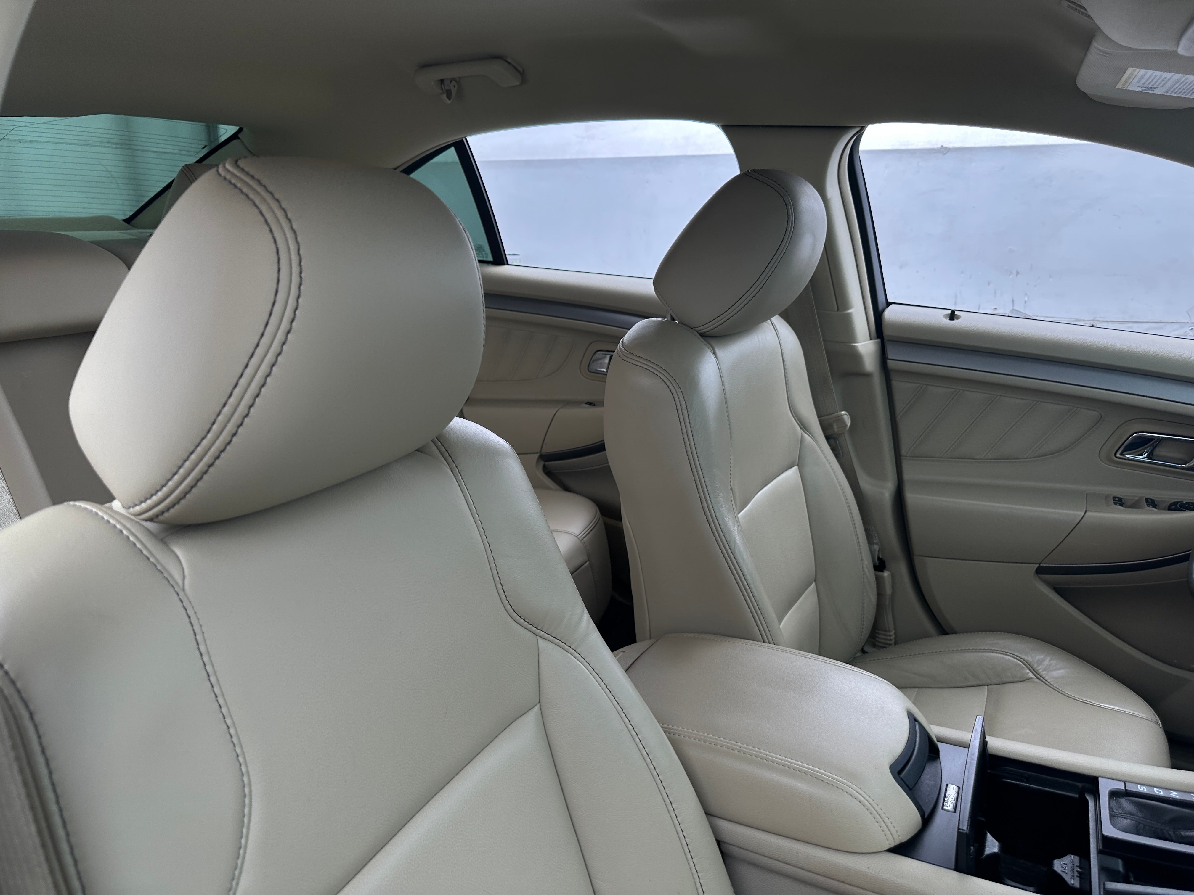 2013 Ford Taurus