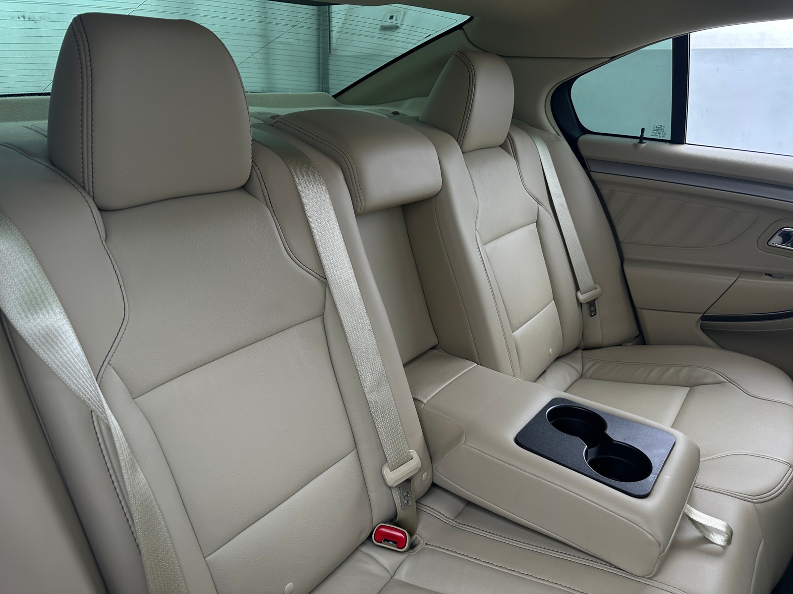 Thumbnail: 2013 Ford Taurus - 5