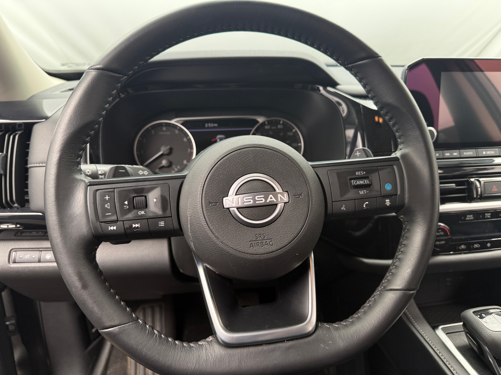 Thumbnail: 2025 Nissan Pathfinder - 5