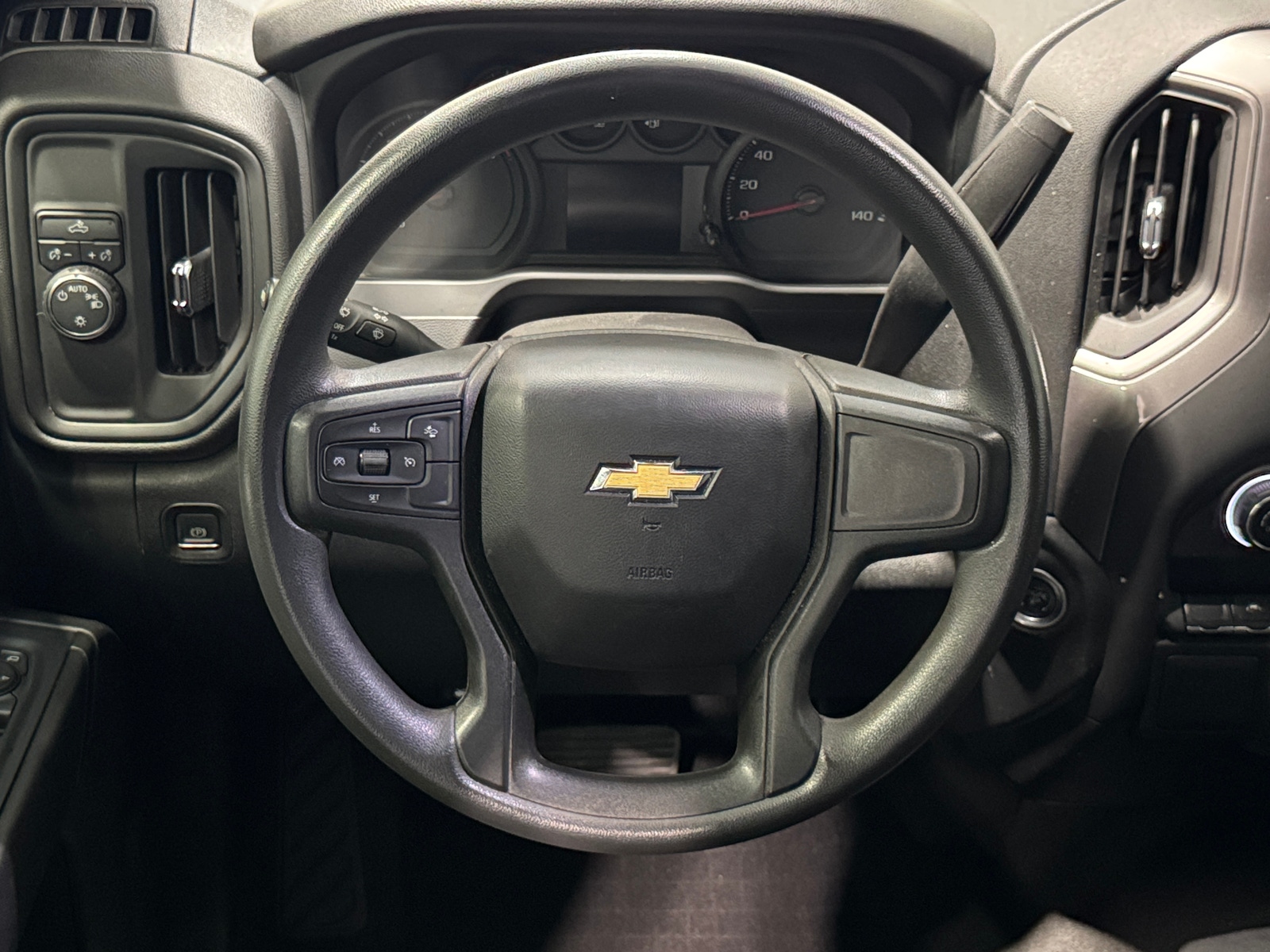 Thumbnail: 2023 Chevrolet Silverado 1500 - 5