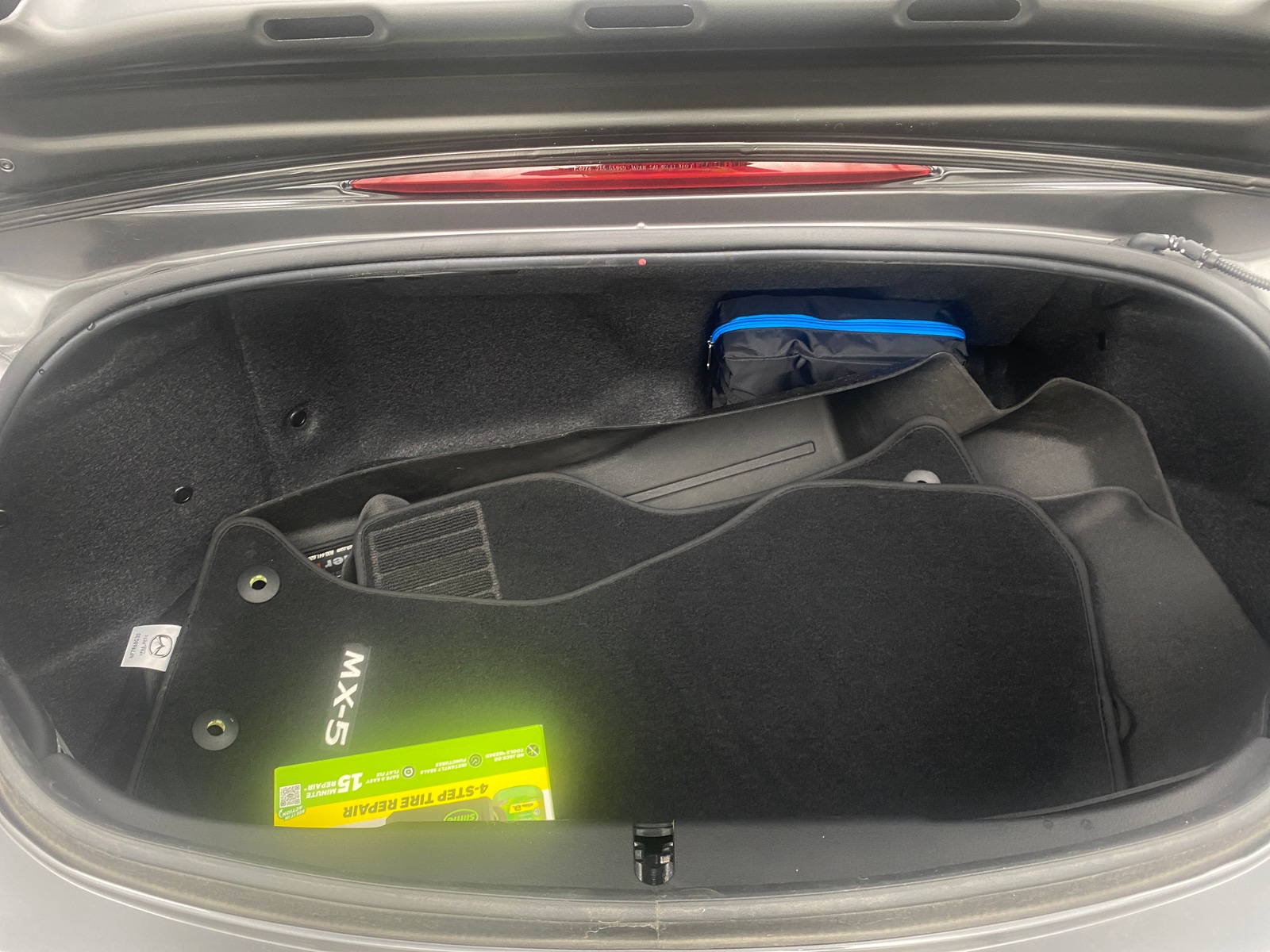 Thumbnail: 2021 Mazda MX-5 Miata - 5