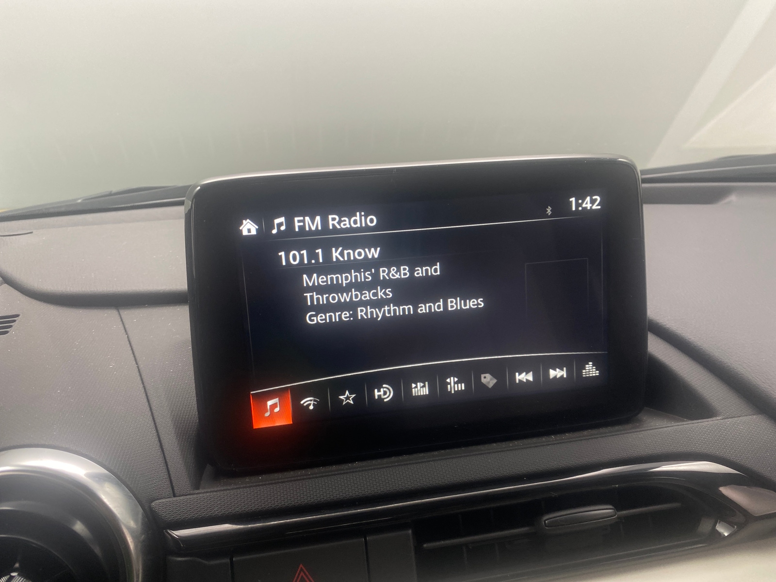 Thumbnail: 2021 Mazda MX-5 Miata - 3