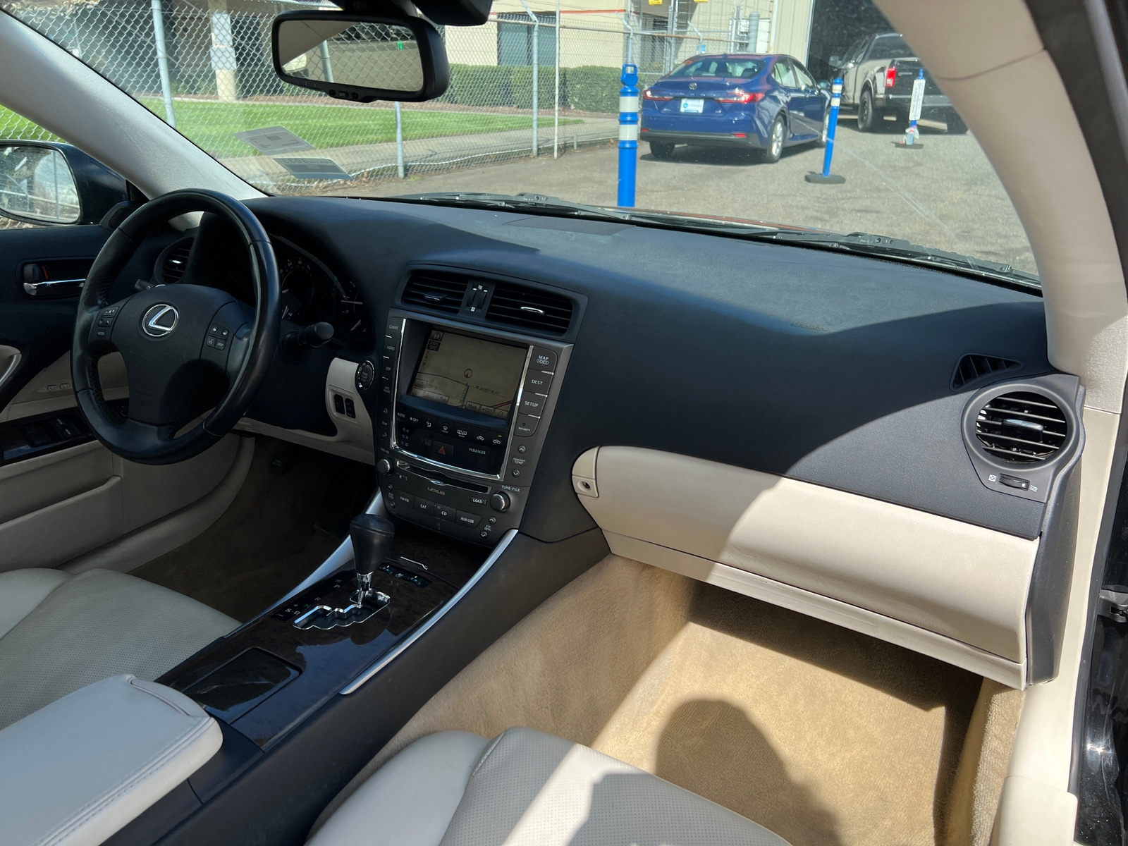 Thumbnail: 2010 Lexus IS - 2