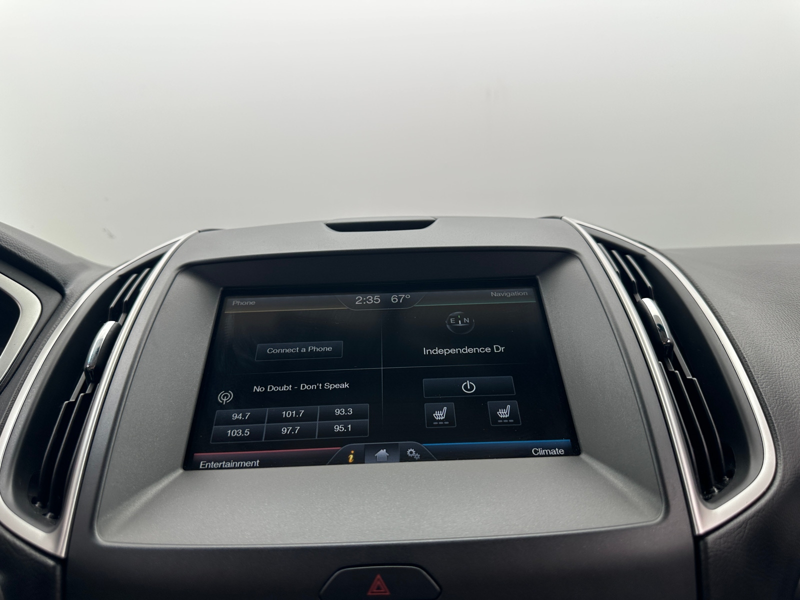 Thumbnail: 2015 Ford Edge - 4