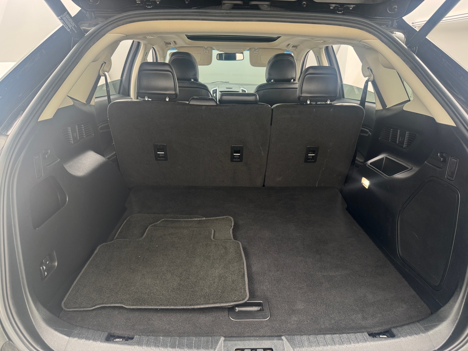 Thumbnail: 2018 Ford Edge - 6