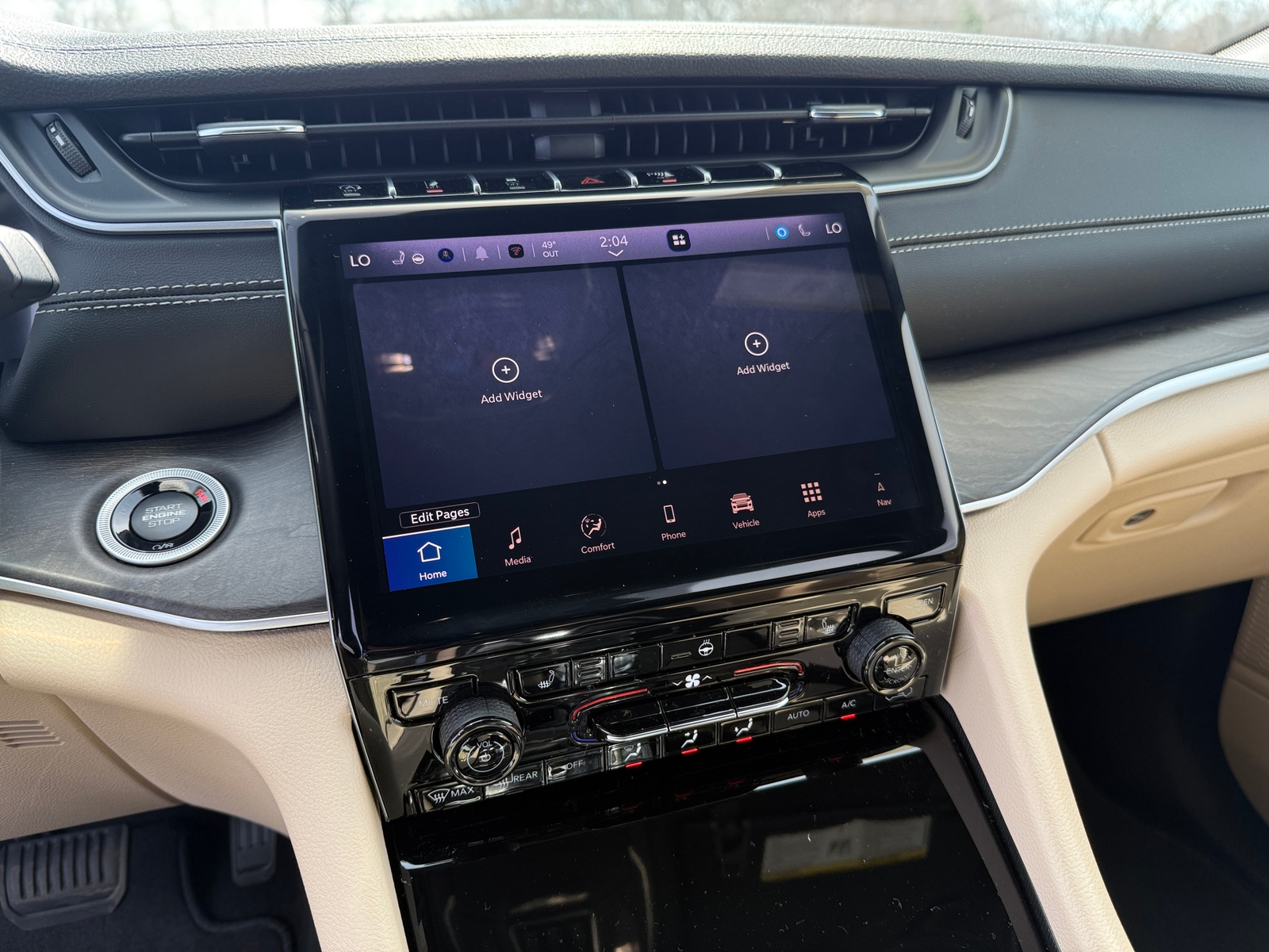 Thumbnail: 2025 Jeep Grand Cherokee - 3