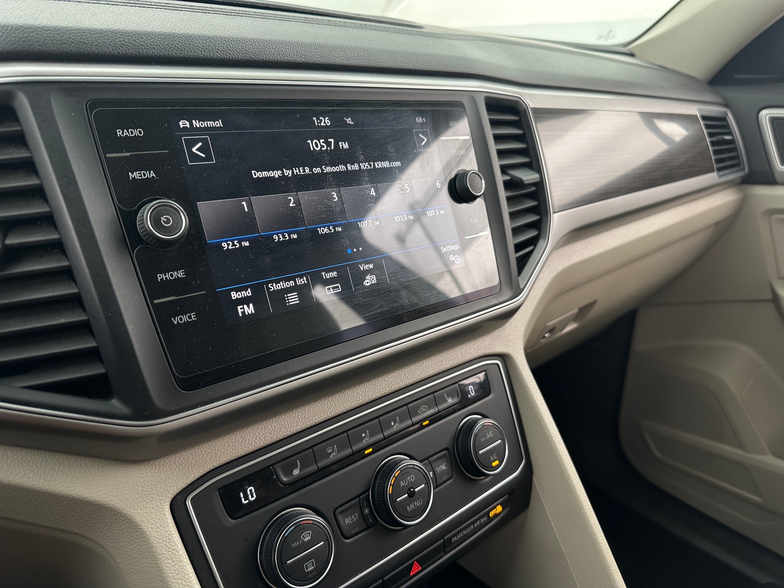 Thumbnail: 2019 Volkswagen Atlas - 3