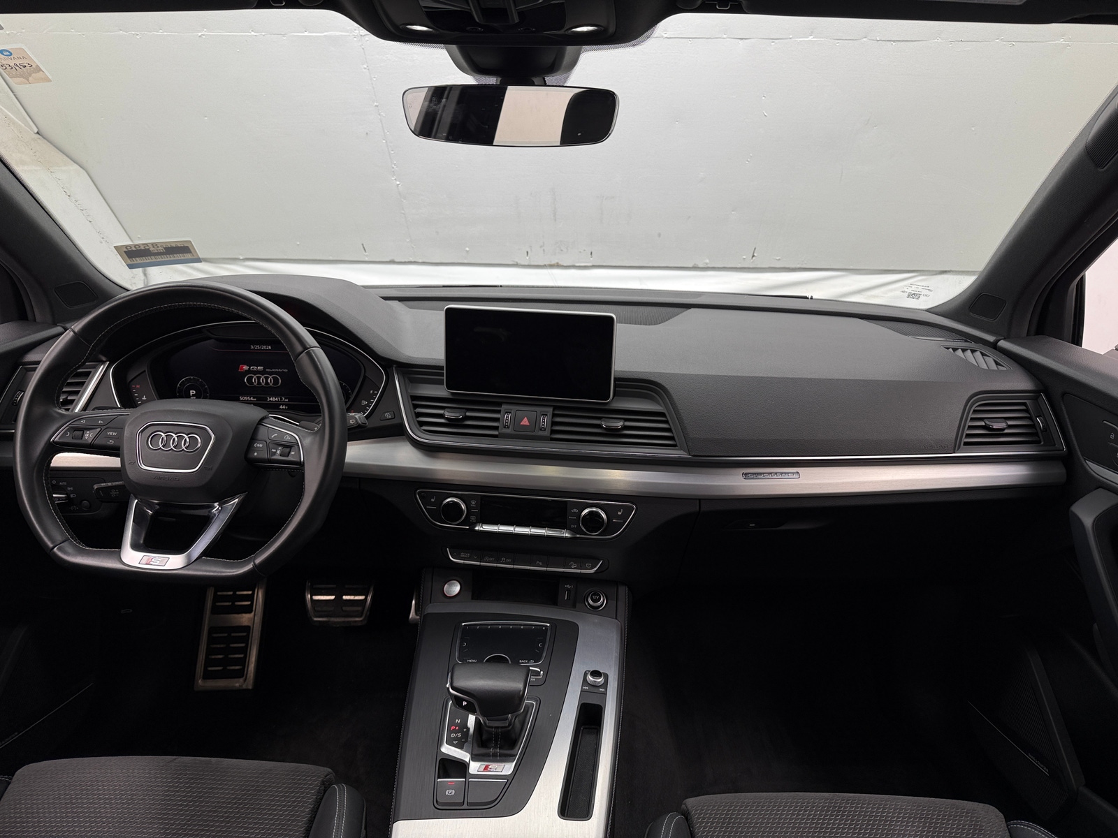 Thumbnail: 2020 Audi SQ5 - 2