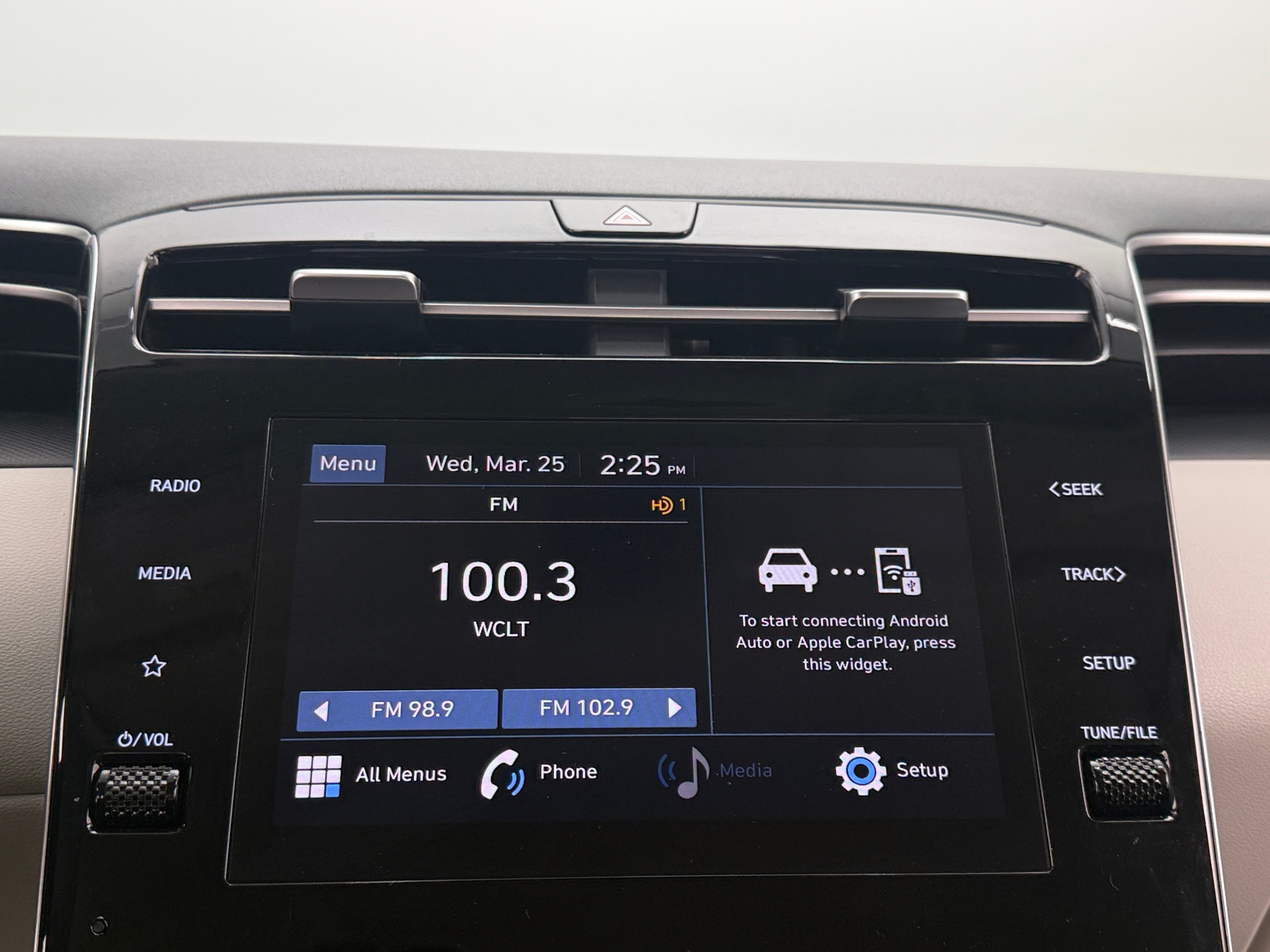 Thumbnail: 2023 Hyundai Tucson - 4