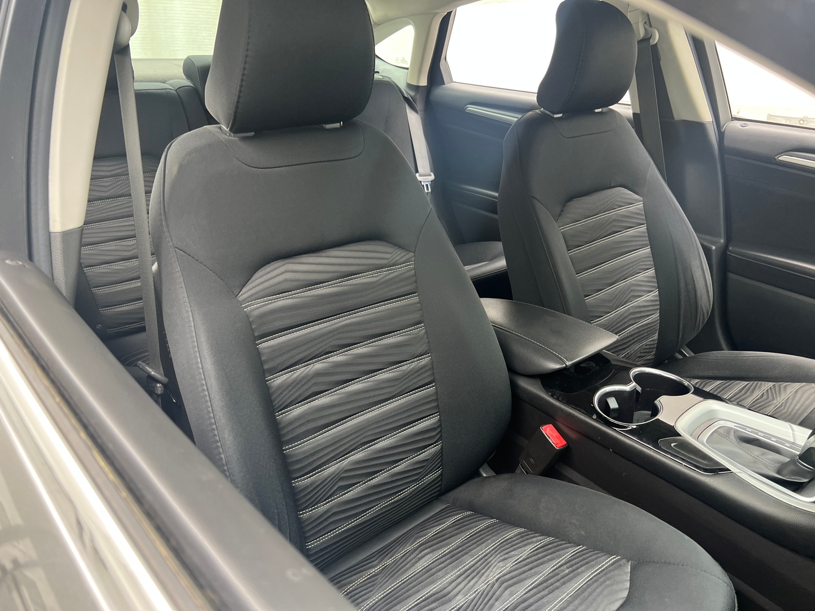 Thumbnail: 2016 Ford Fusion - 2