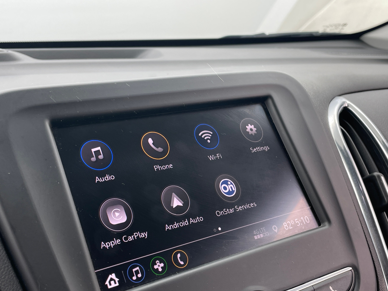 Thumbnail: 2020 Chevrolet Equinox - 4