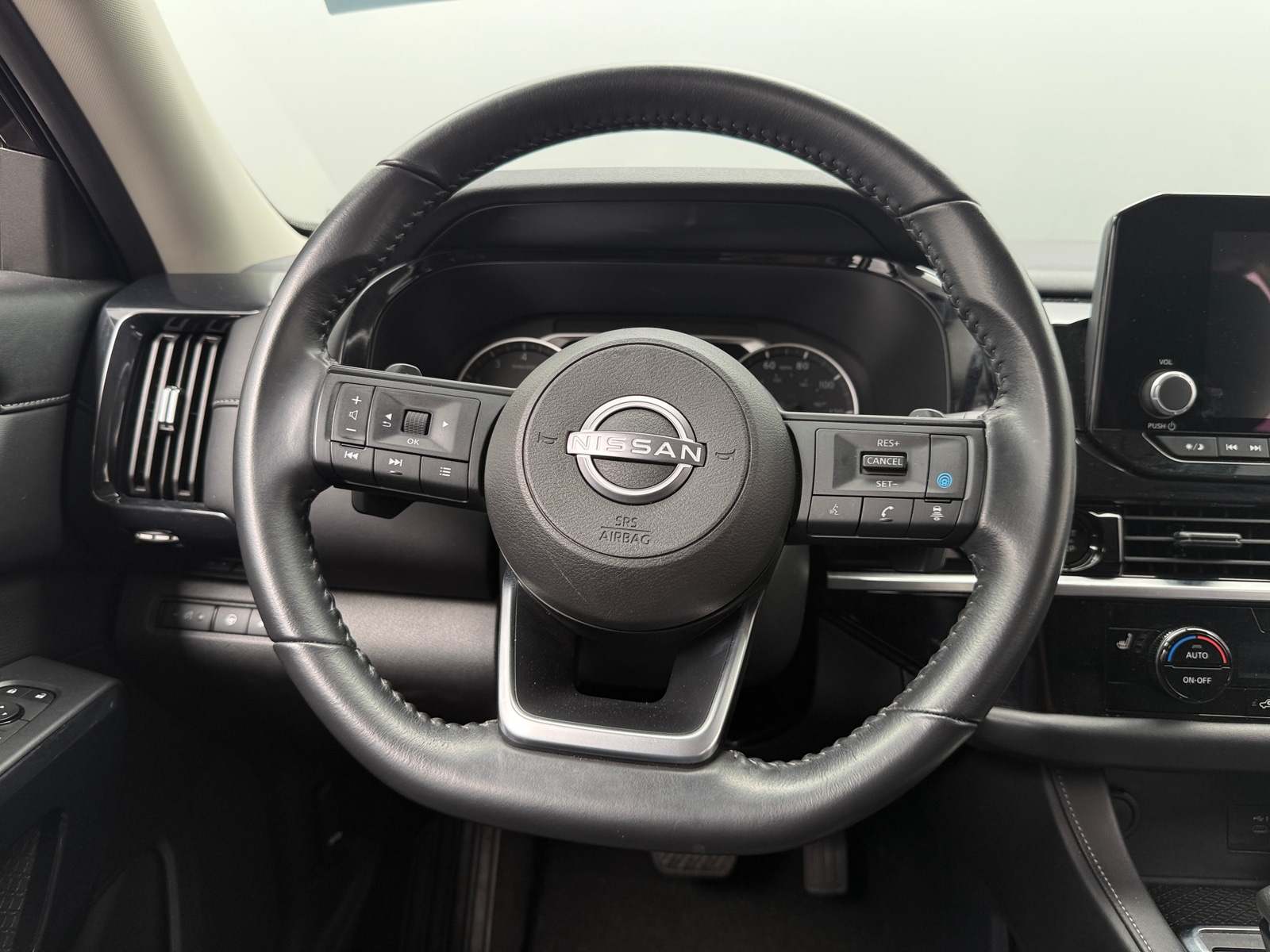 Thumbnail: 2025 Nissan Pathfinder - 5