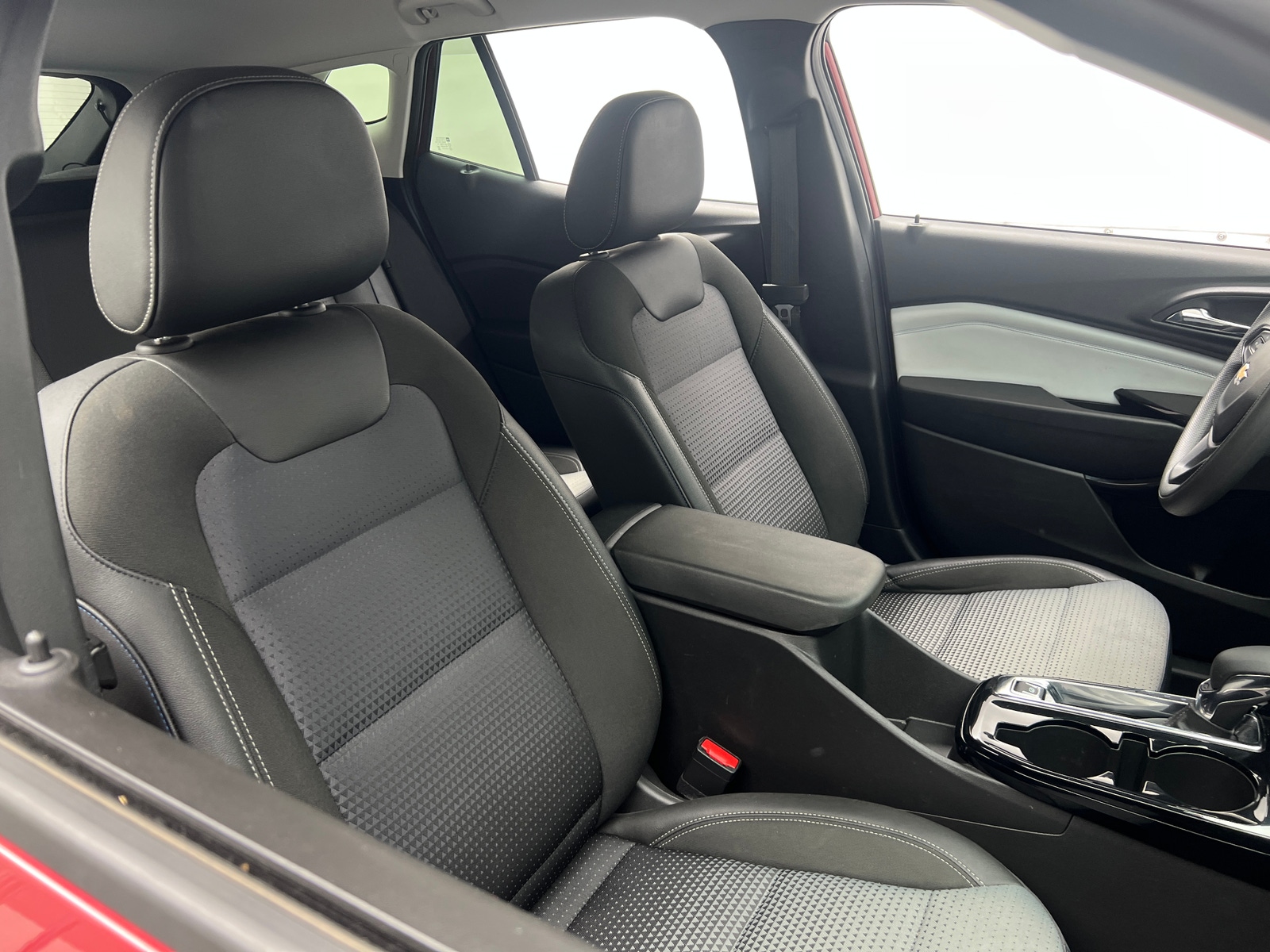 Thumbnail: 2025 Chevrolet Trax - 2