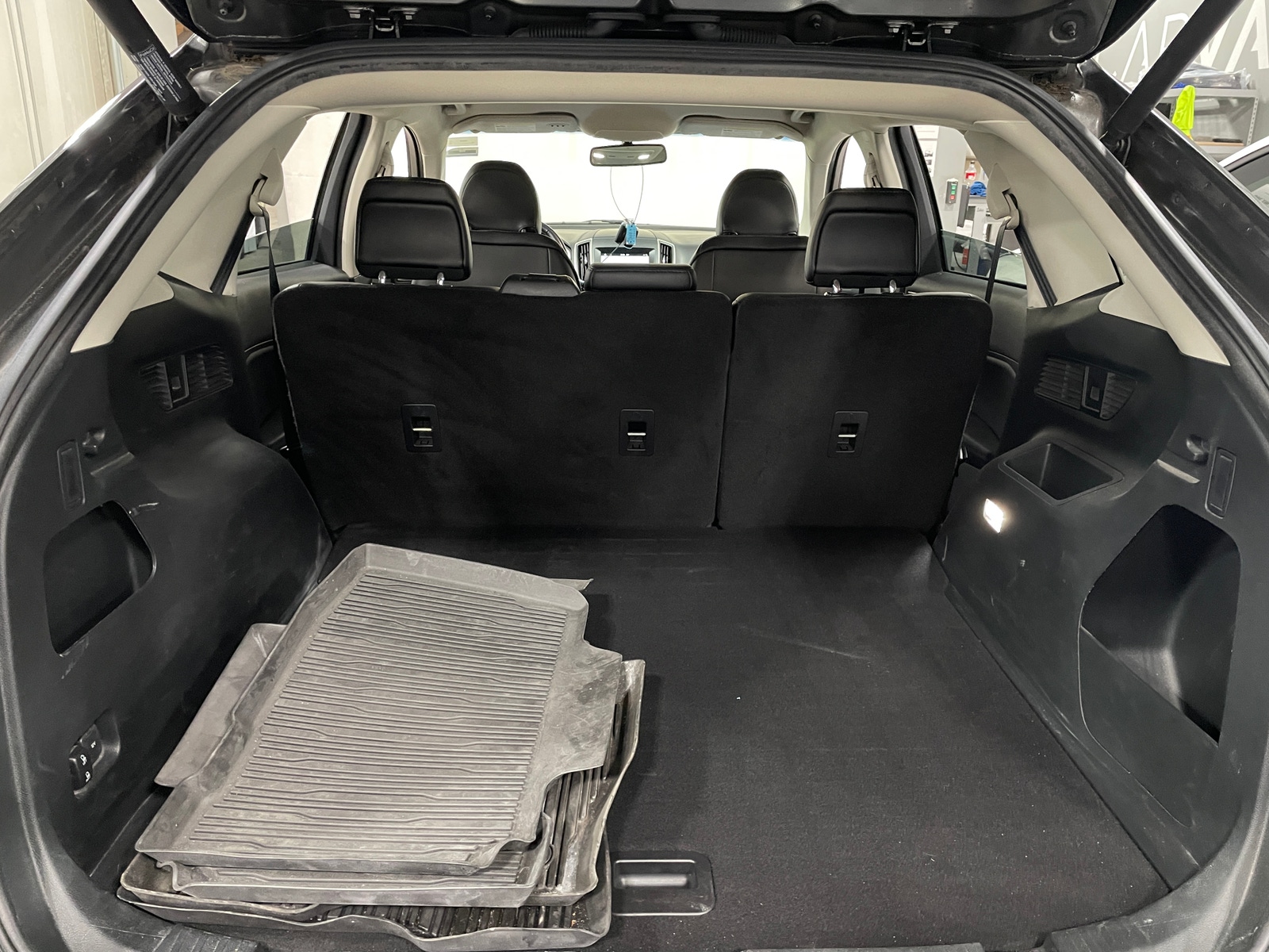 Thumbnail: 2018 Ford Edge - 7