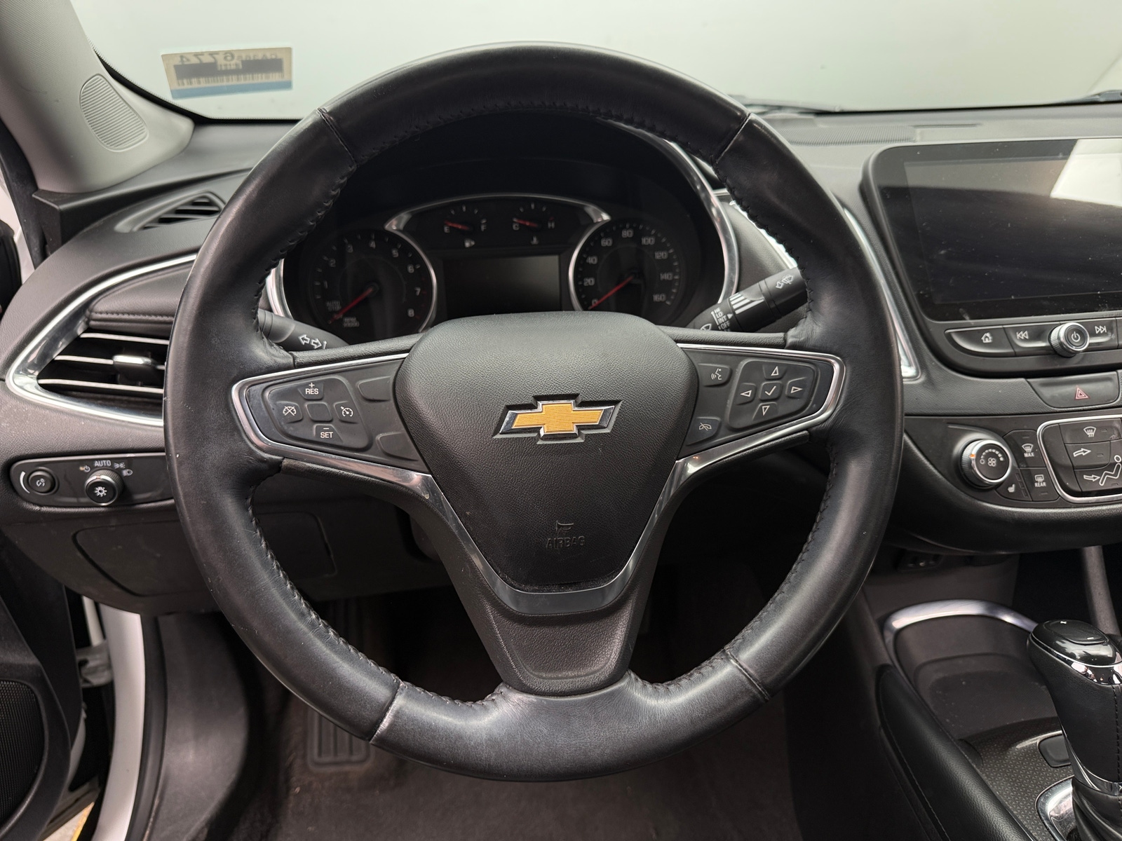 Thumbnail: 2017 Chevrolet Malibu - 4