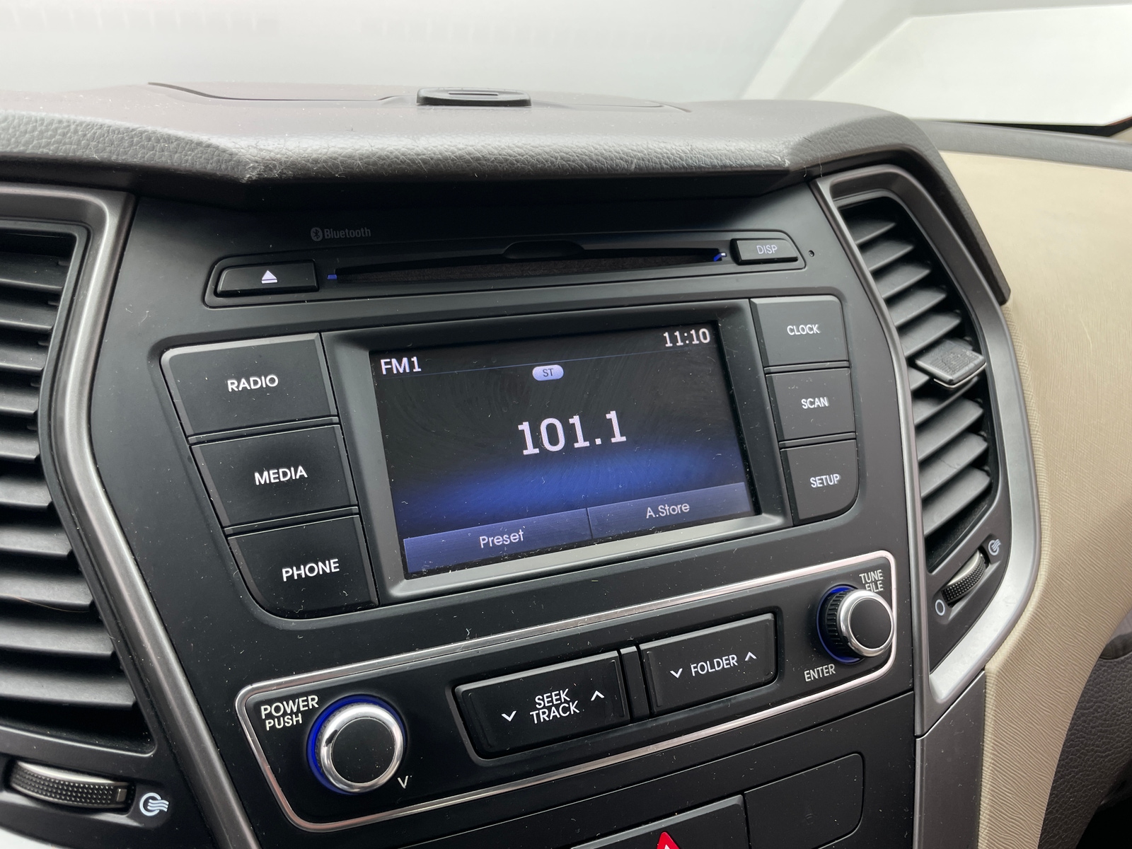 Thumbnail: 2018 Hyundai Santa Fe - 4