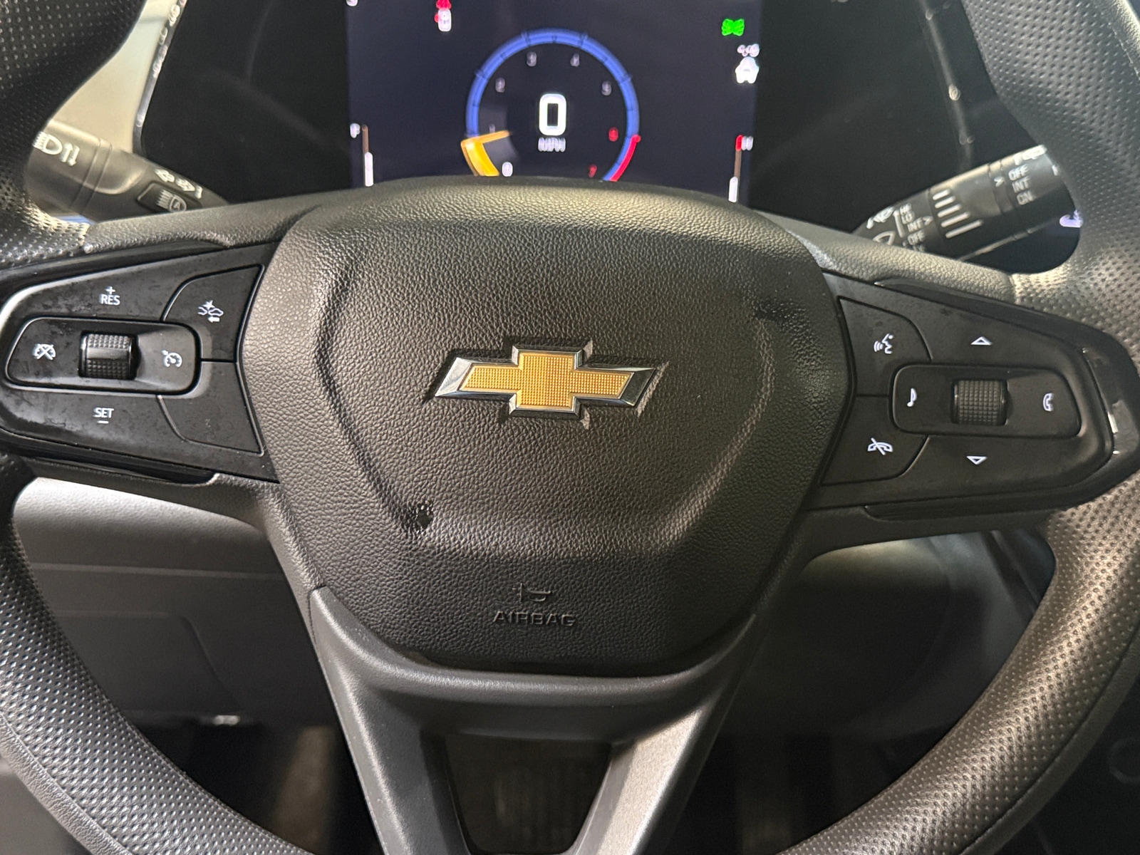 Thumbnail: 2025 Chevrolet Trax - 5