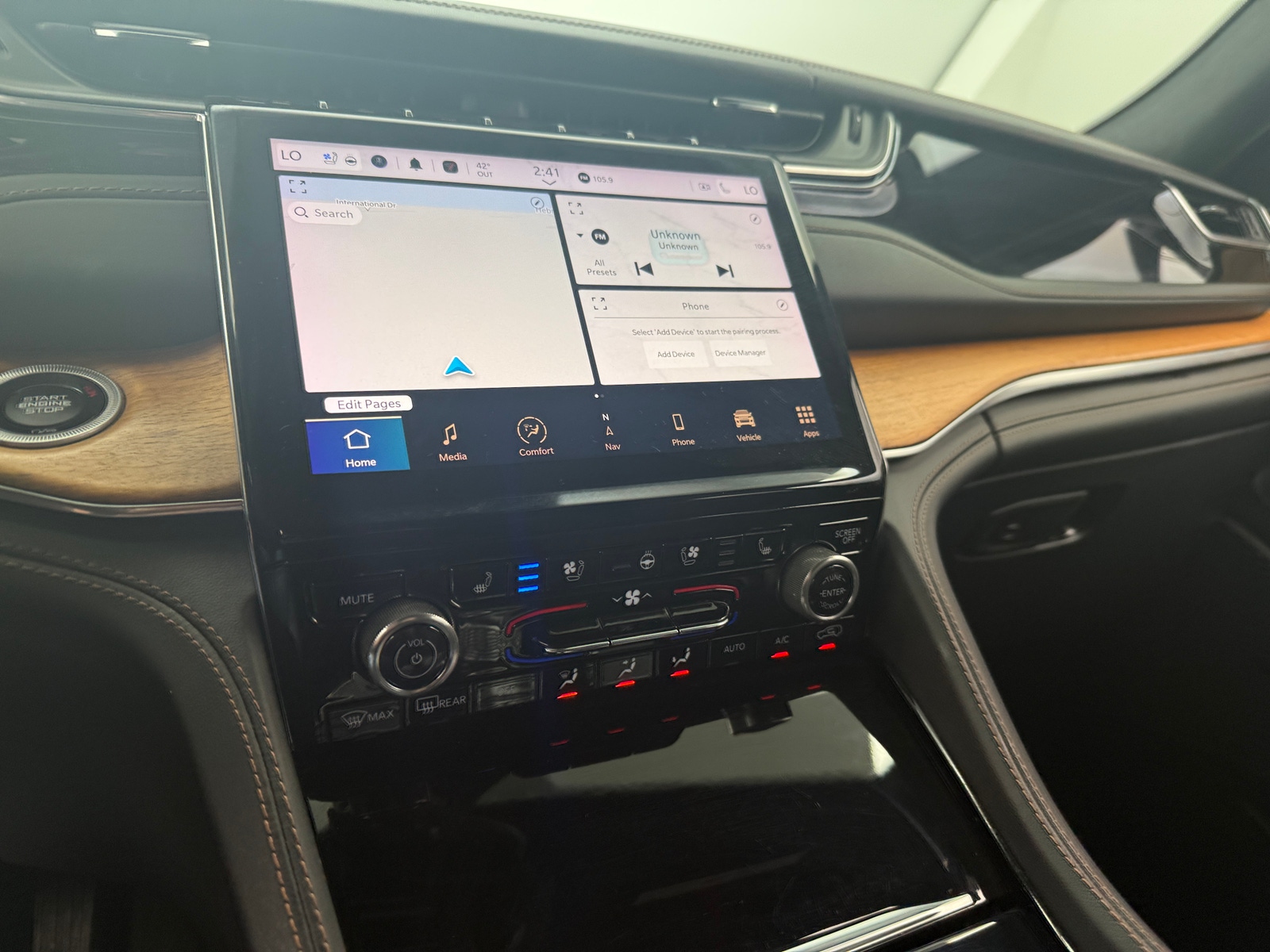 Thumbnail: 2023 Jeep Grand Cherokee L - 3