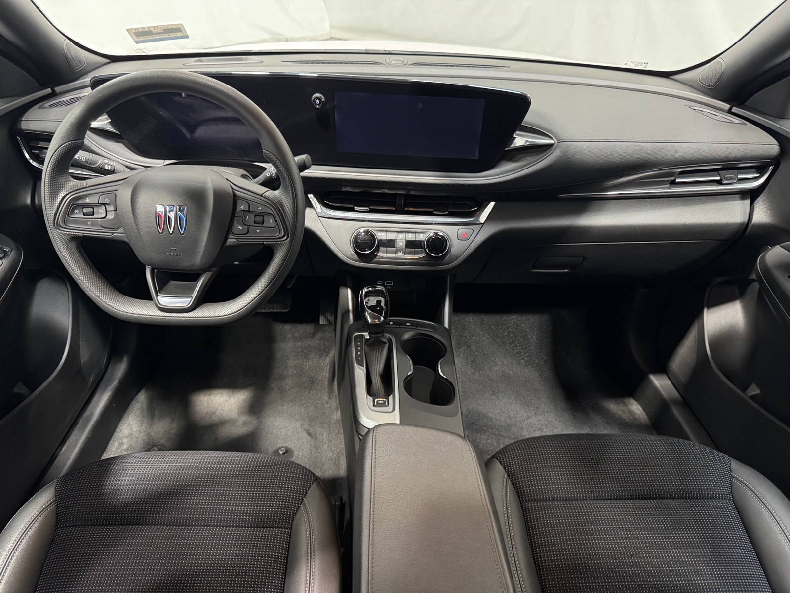 Thumbnail: 2025 Buick Envista - 3