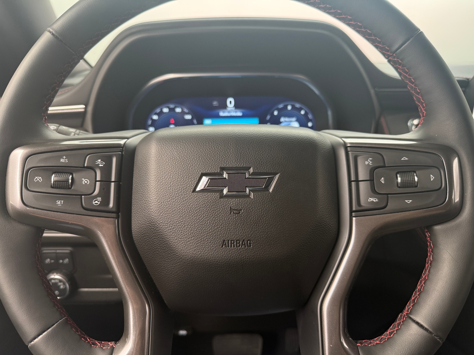 Thumbnail: 2024 Chevrolet Suburban - 4