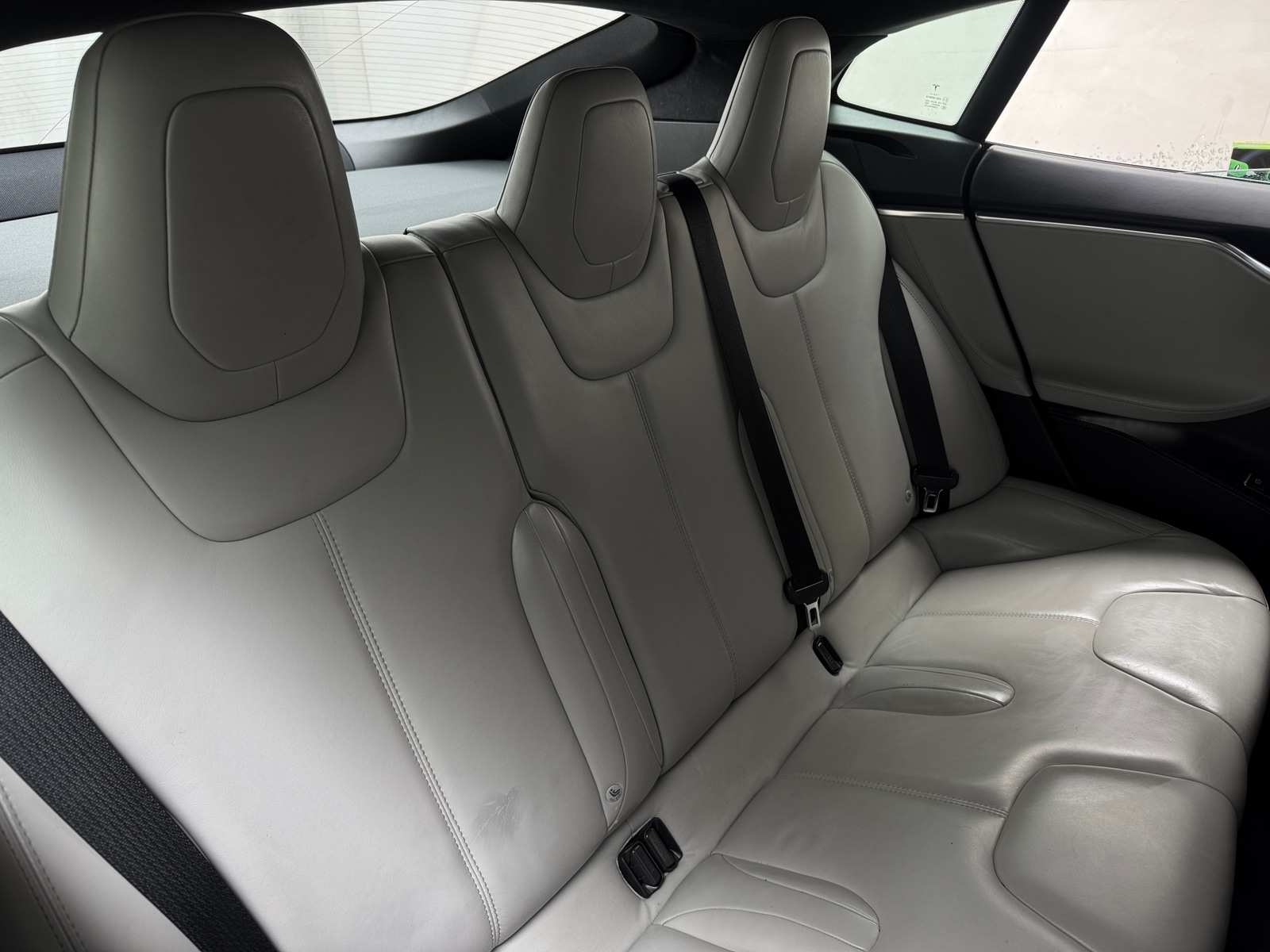 Thumbnail: 2016 Tesla Model S - 5