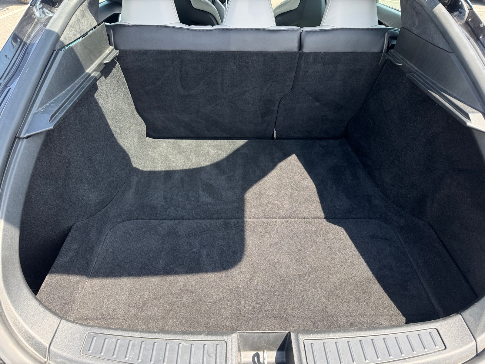 Thumbnail: 2016 Tesla Model S - 6